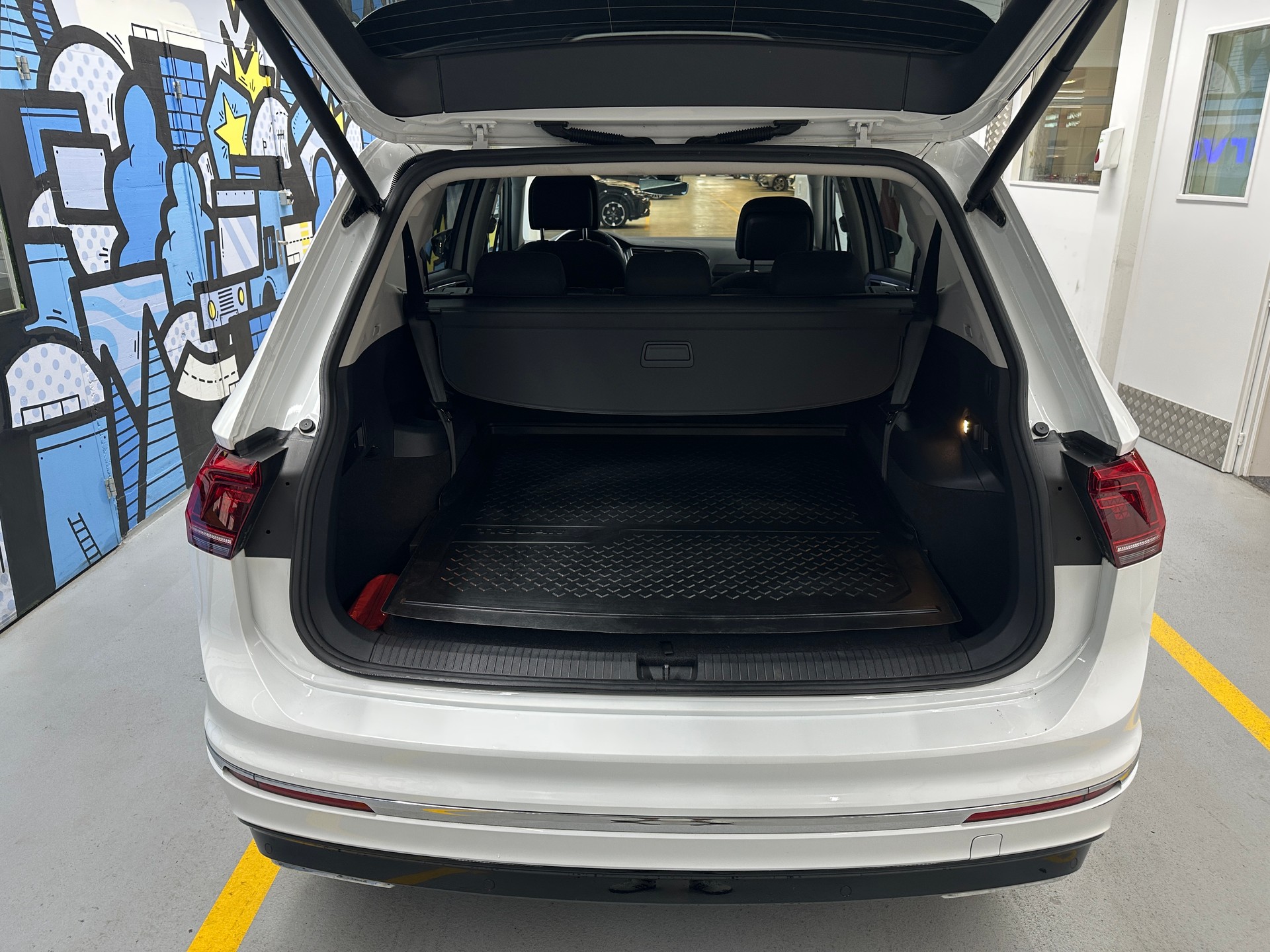 VW Tiguan Allspace 2.0 TDI SCR Highline 4MotionDSG-image-5