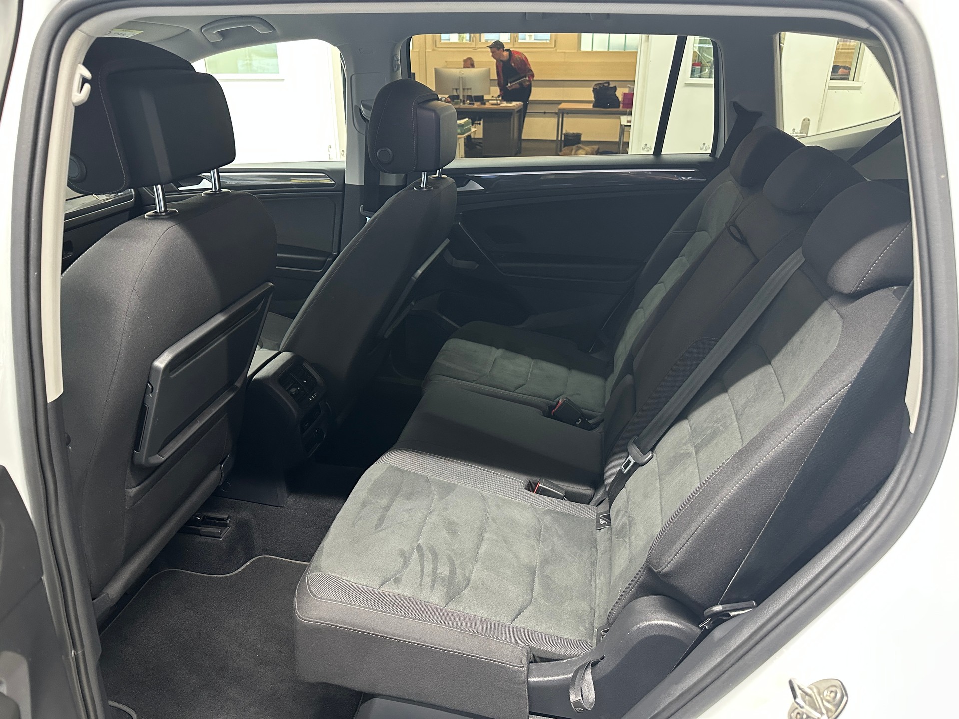 VW Tiguan Allspace 2.0 TDI SCR Highline 4MotionDSG-image-8