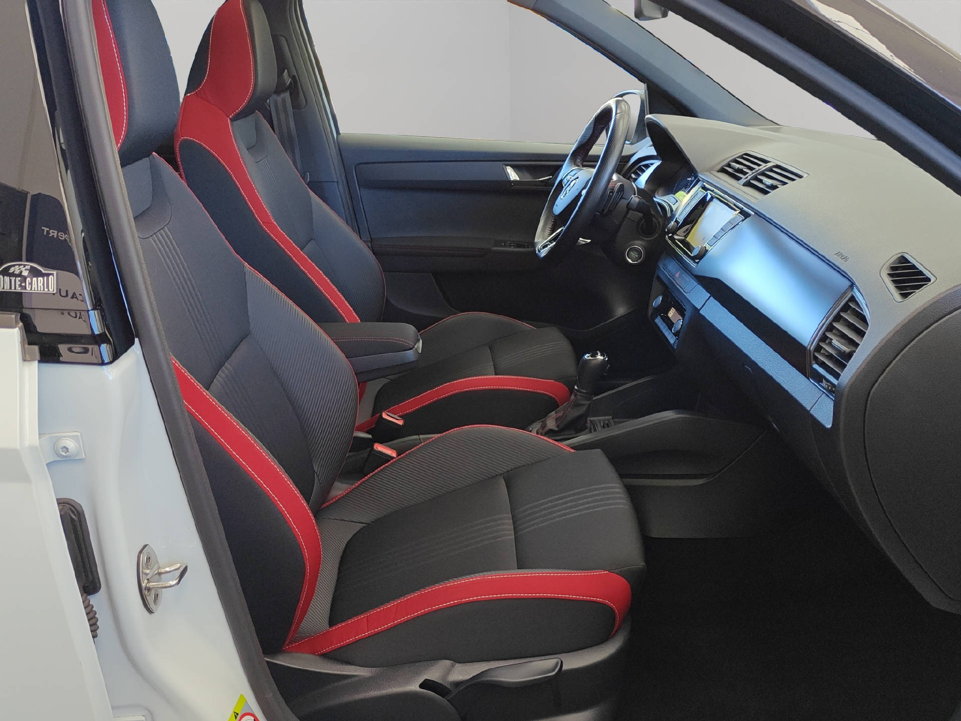 SKODA Fabia 1.0 TSI Monte Carlo DSG-image-7
