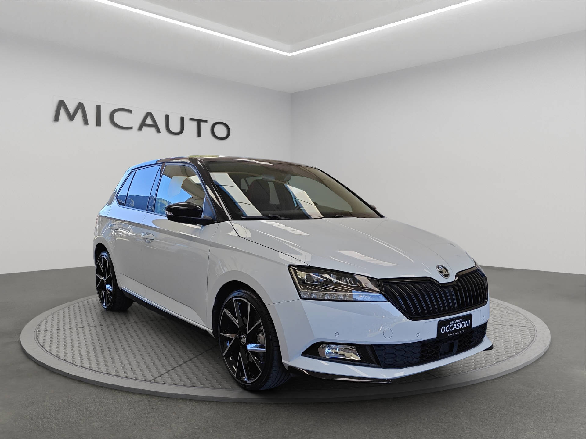 SKODA Fabia 1.0 TSI Monte Carlo DSG-image-0