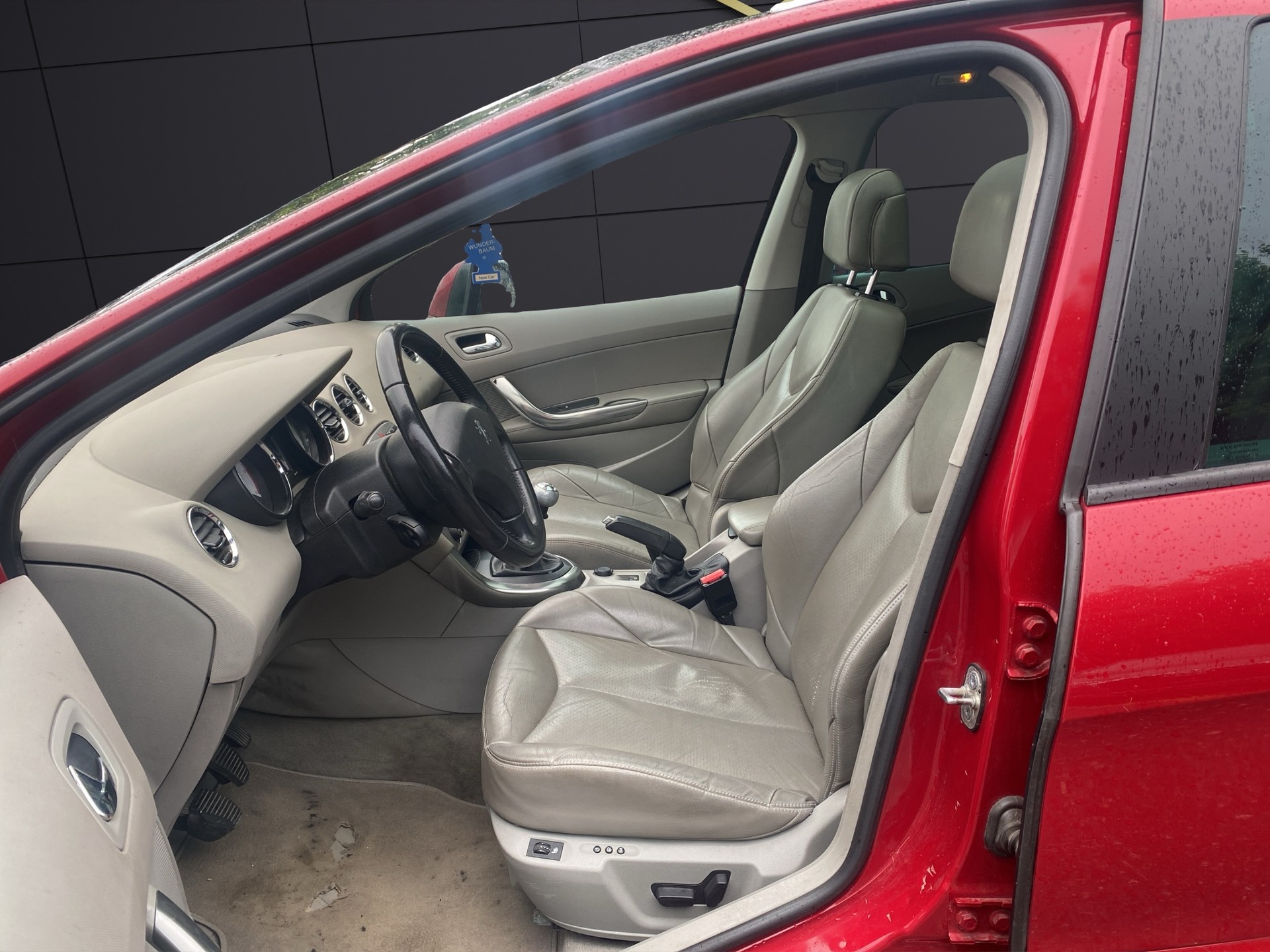 PEUGEOT 308 SW 2.0 HDI Sport-image-9
