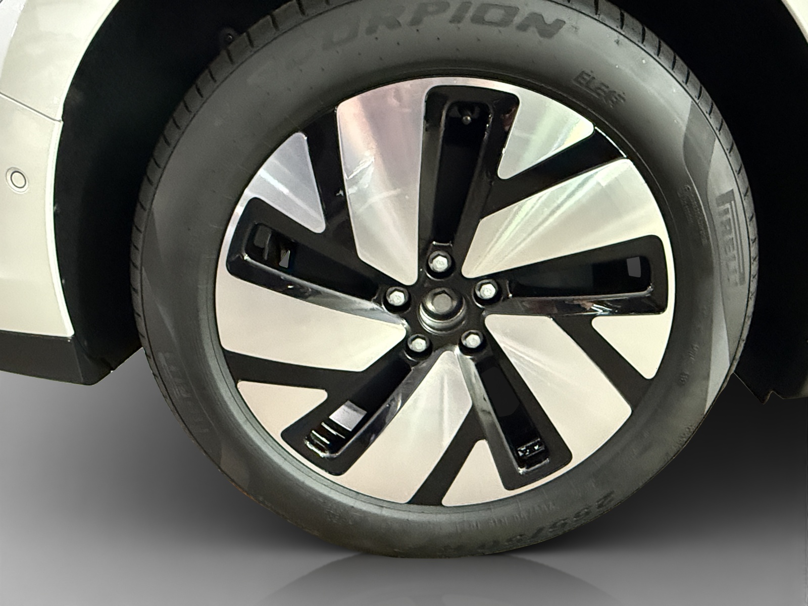 VW ID. Buzz Cargo Pro 4Motion-image-13