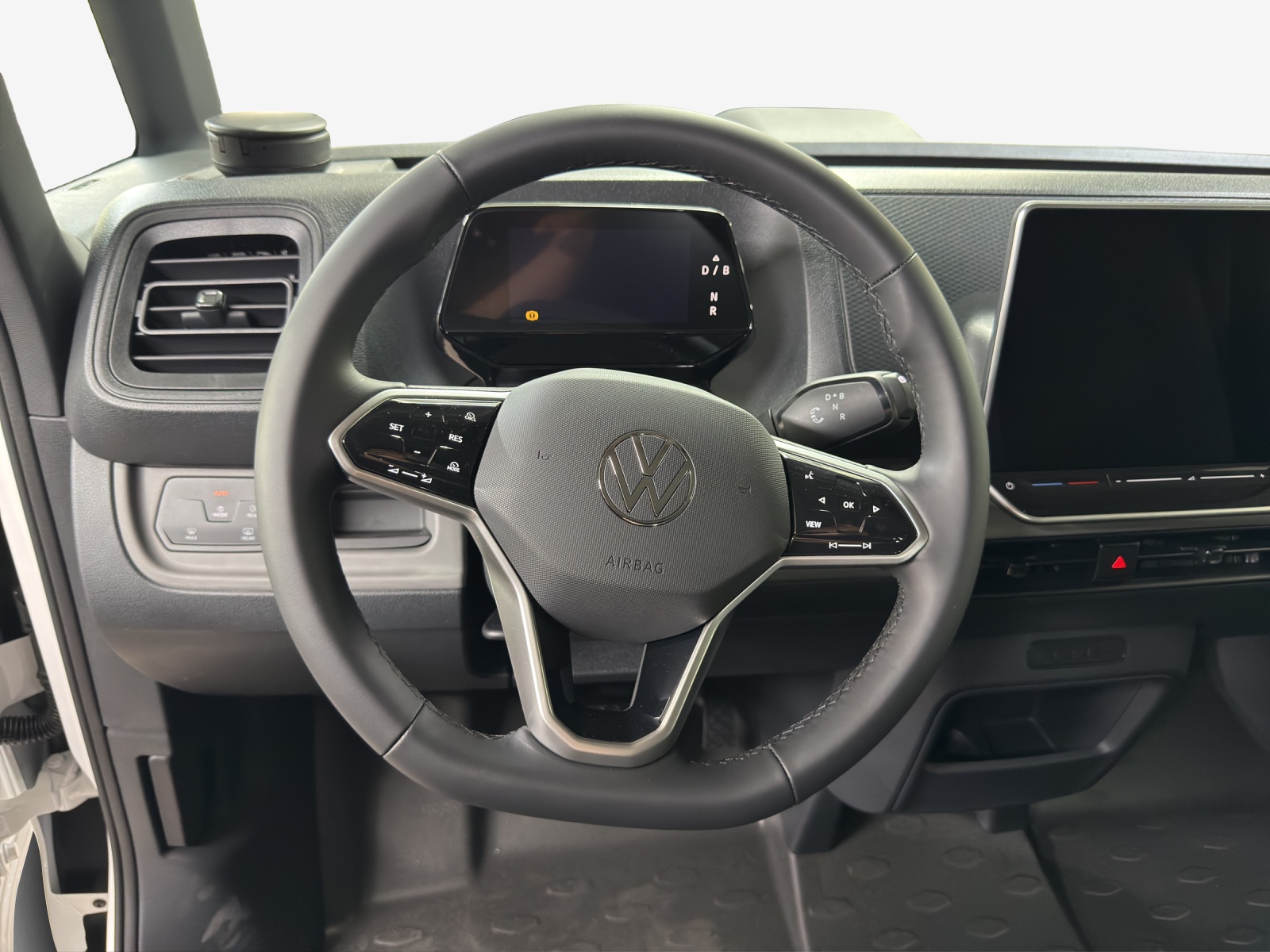 VW ID. Buzz Cargo Pro 4Motion-image-9