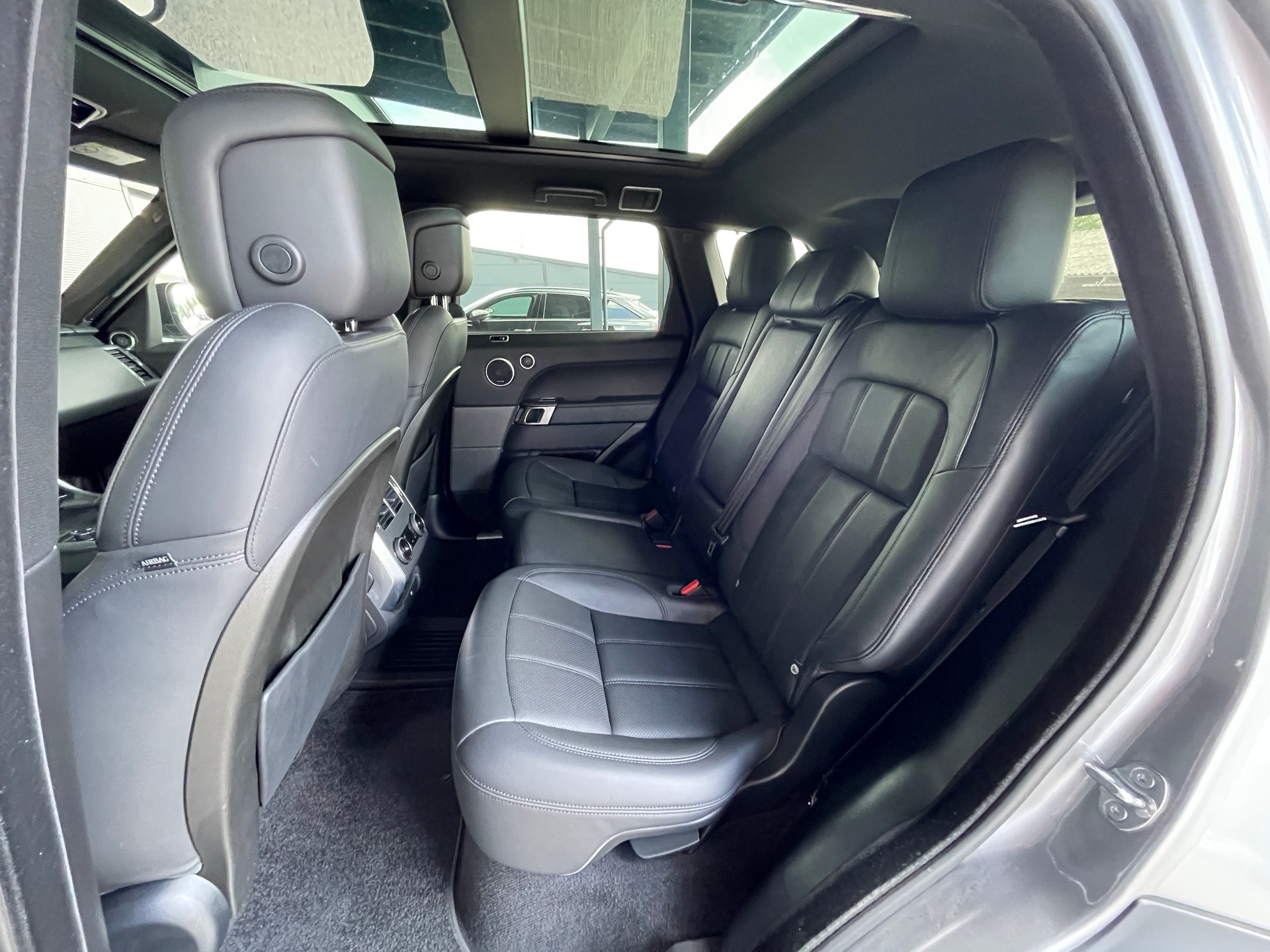 LAND ROVER Range Rover Sport 3.0 SDV6 SE Automatic-image-13