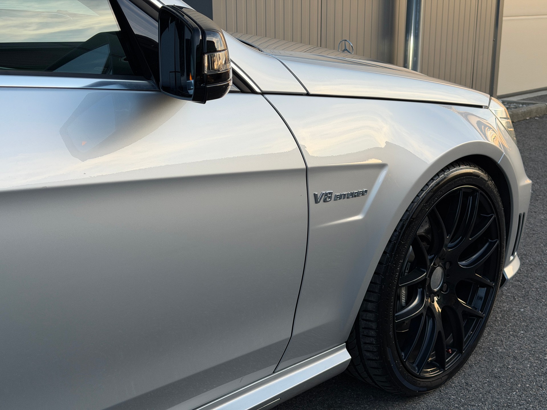 MERCEDES-BENZ E 63 CGI AMG 7G-Tronic-image-10