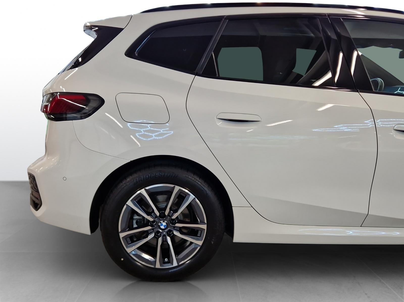 BMW 225e xDrive Active Tourer M Sport-image-7