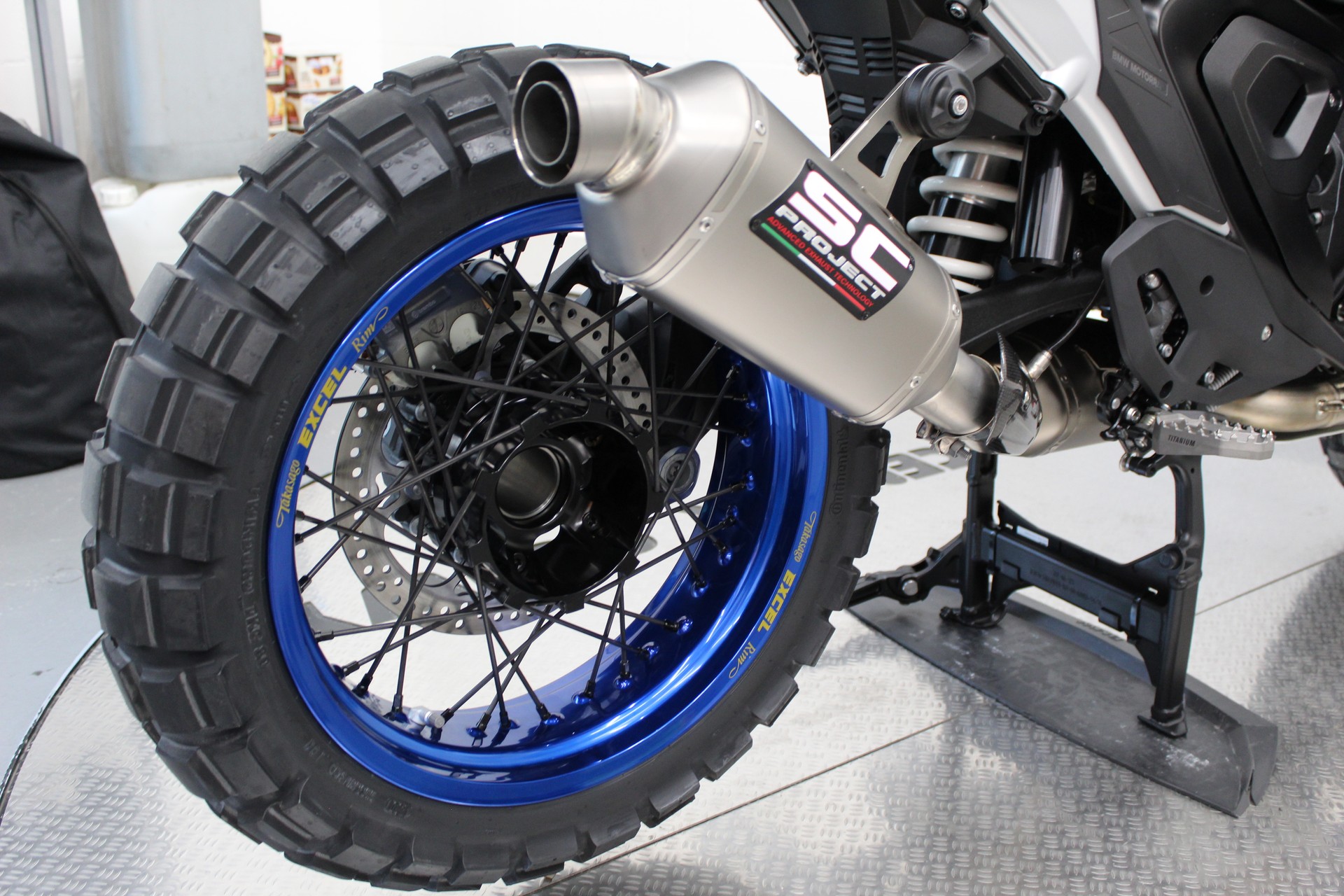 BMW R 1300 GS-image-6