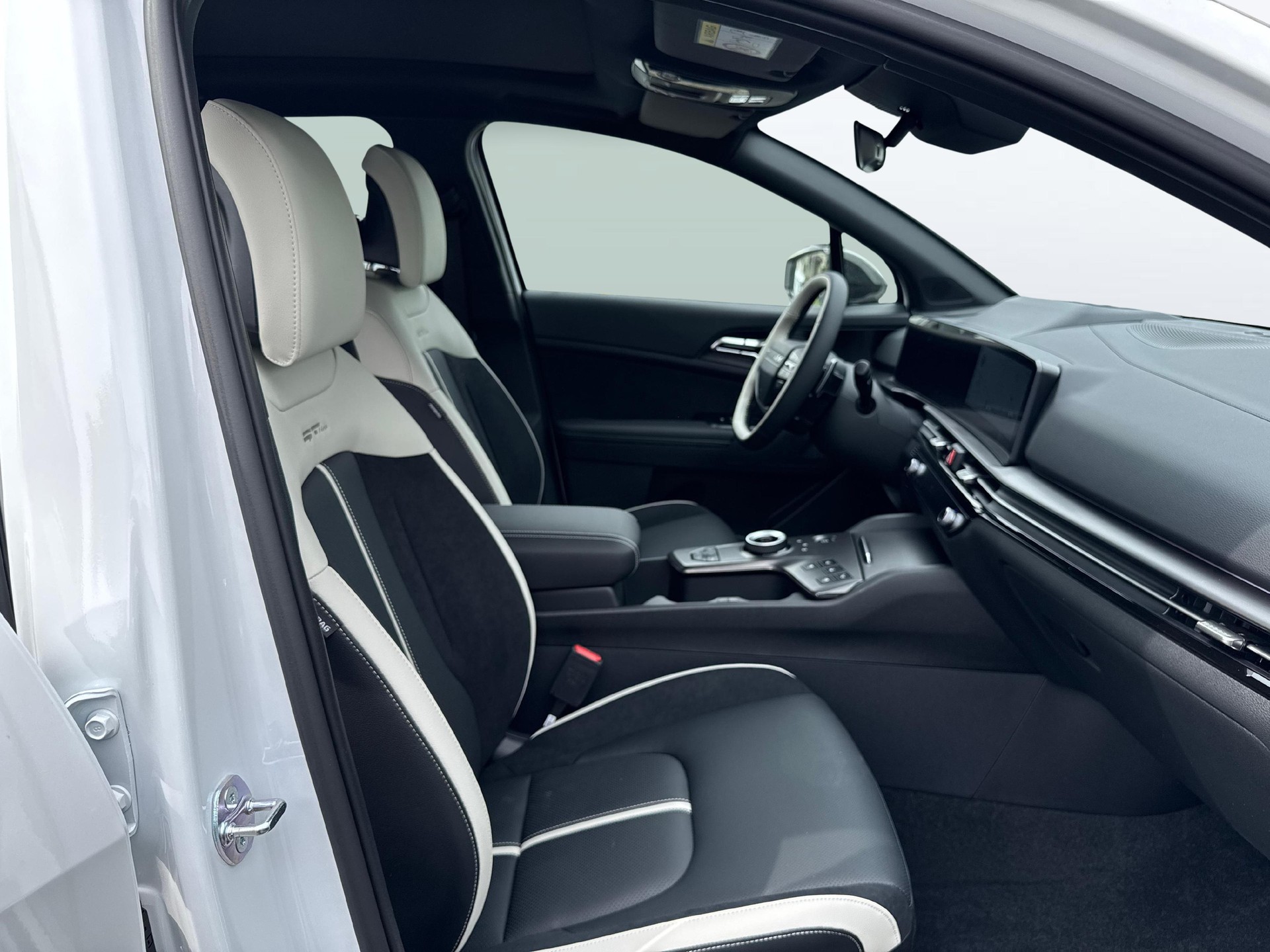 KIA Sportage 1.6 T-GDi GT-Line-image-9