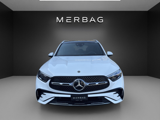 MERCEDES-BENZ GLC 300 4M AMG Line-image-3