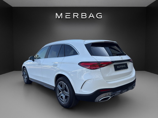 MERCEDES-BENZ GLC 300 4M AMG Line-image-2