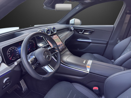MERCEDES-BENZ GLC 300 4M AMG Line-image-5