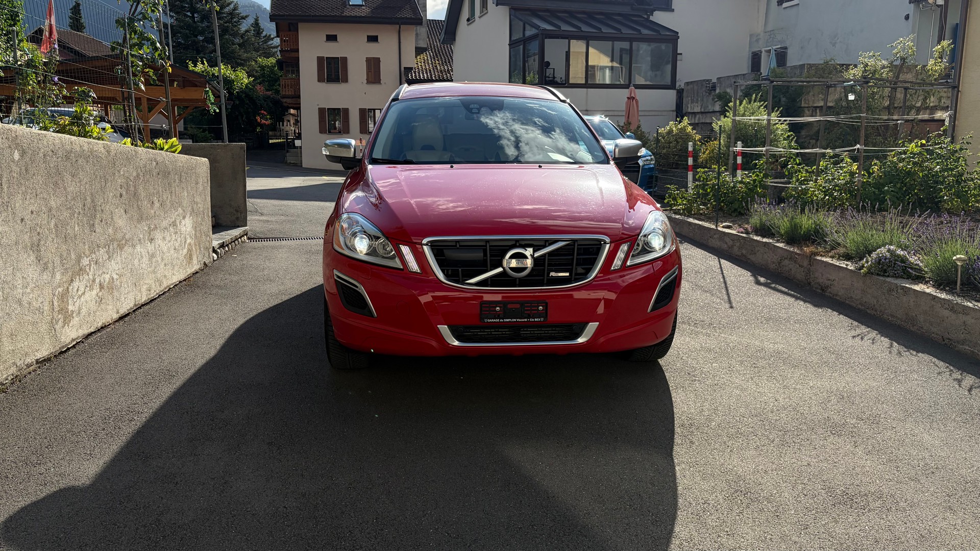 VOLVO 2.4 D5 R-Design AWD-image-1