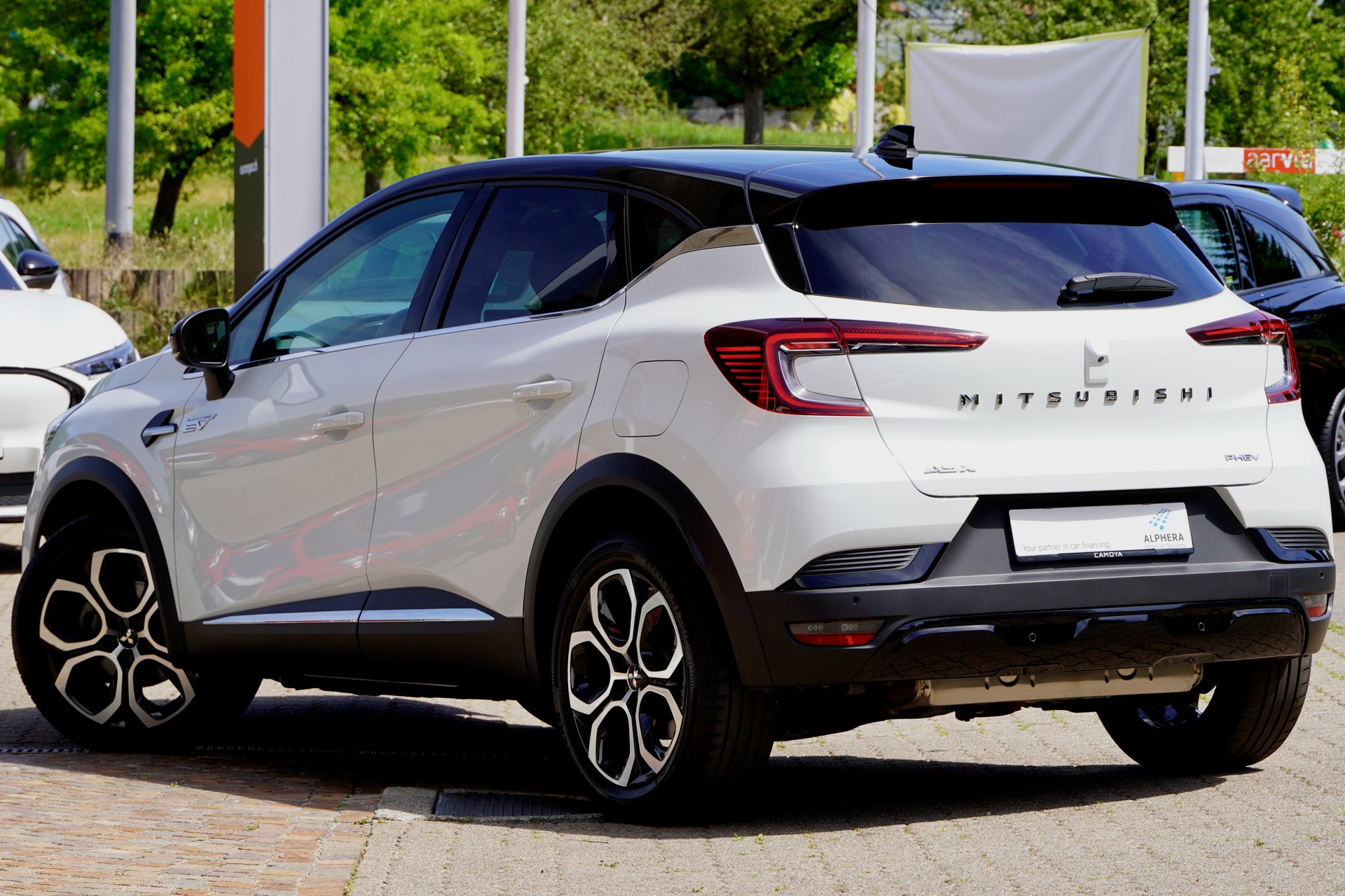 MITSUBISHI ASX 1.6 PHEV Instyle-image-5