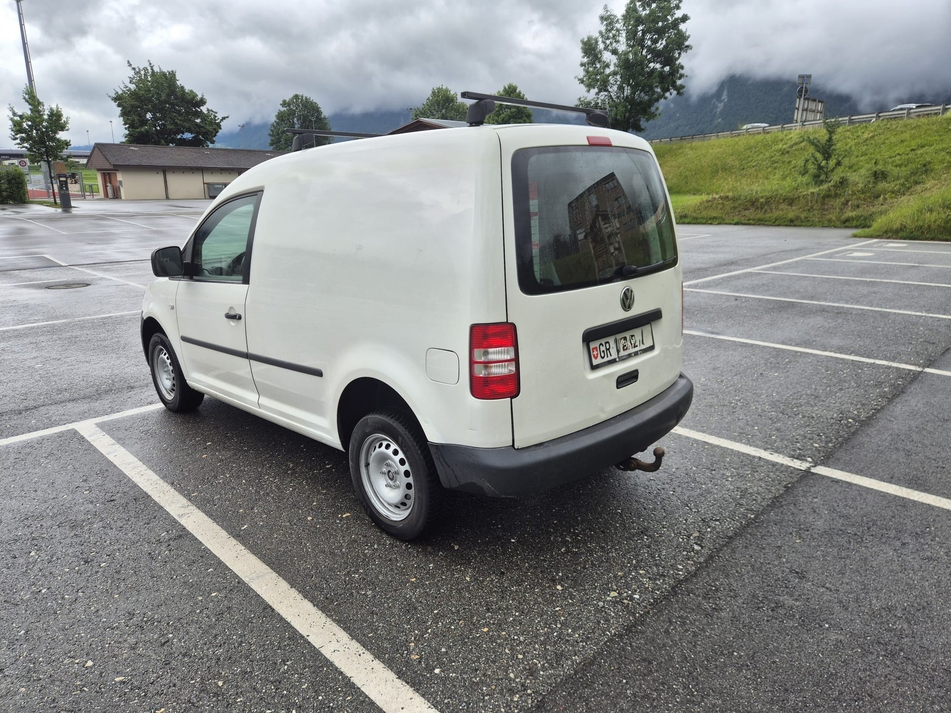 VW Caddy 2.0 TDI 4Motion-image-3