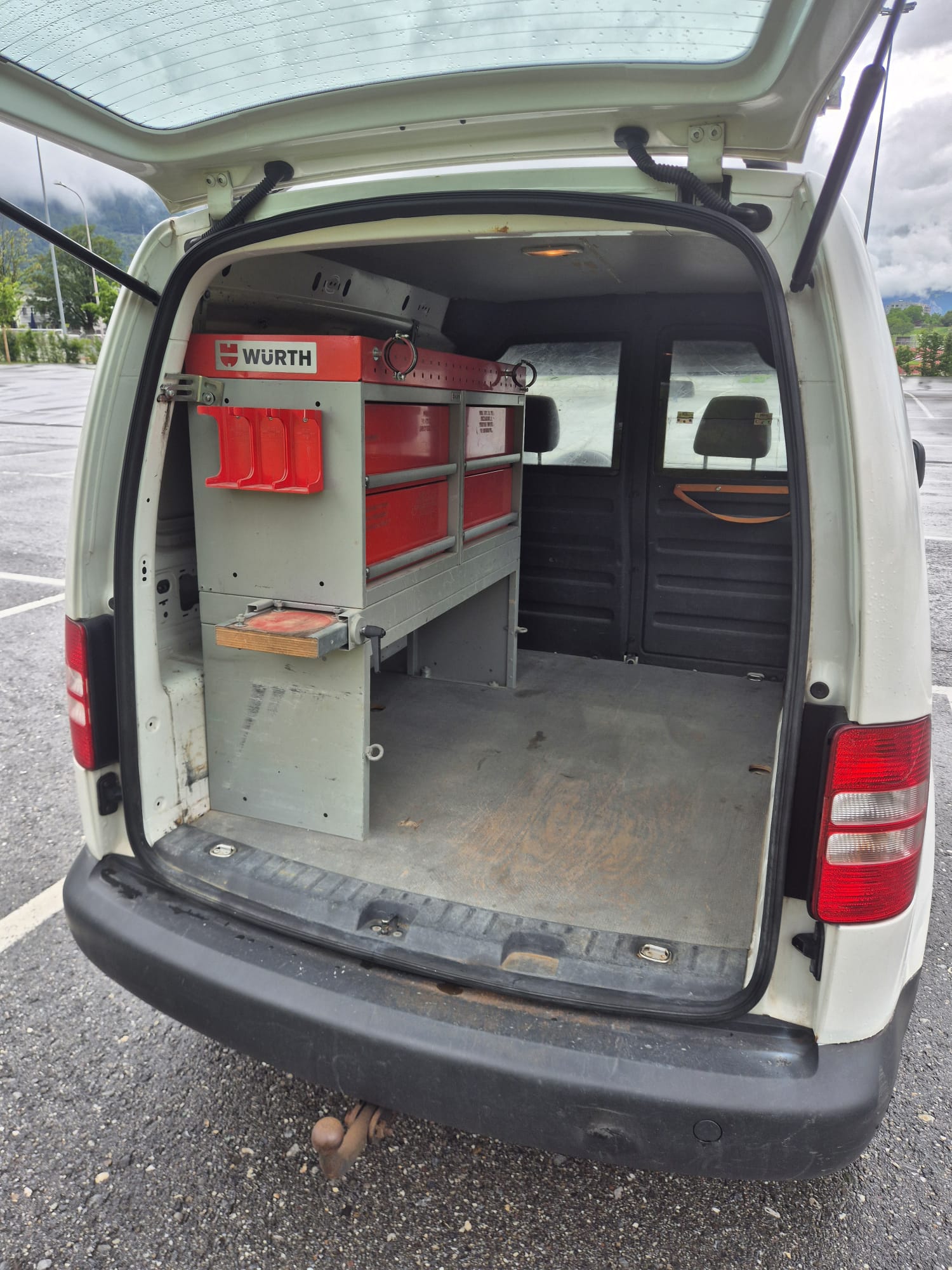 VW Caddy 2.0 TDI 4Motion-image-5