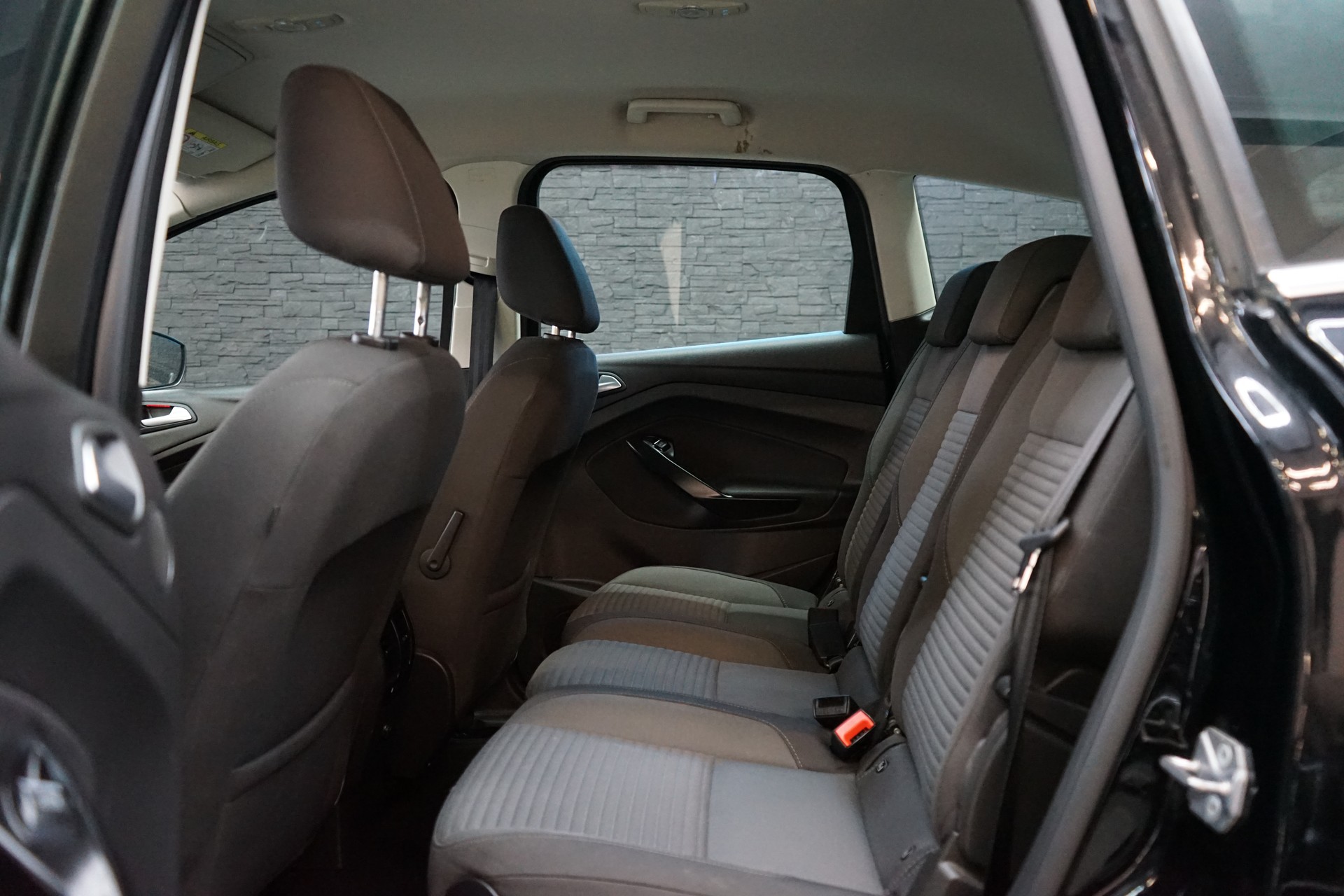 FORD C-Max 1.5 TDCi Trend PowerShift-image-16
