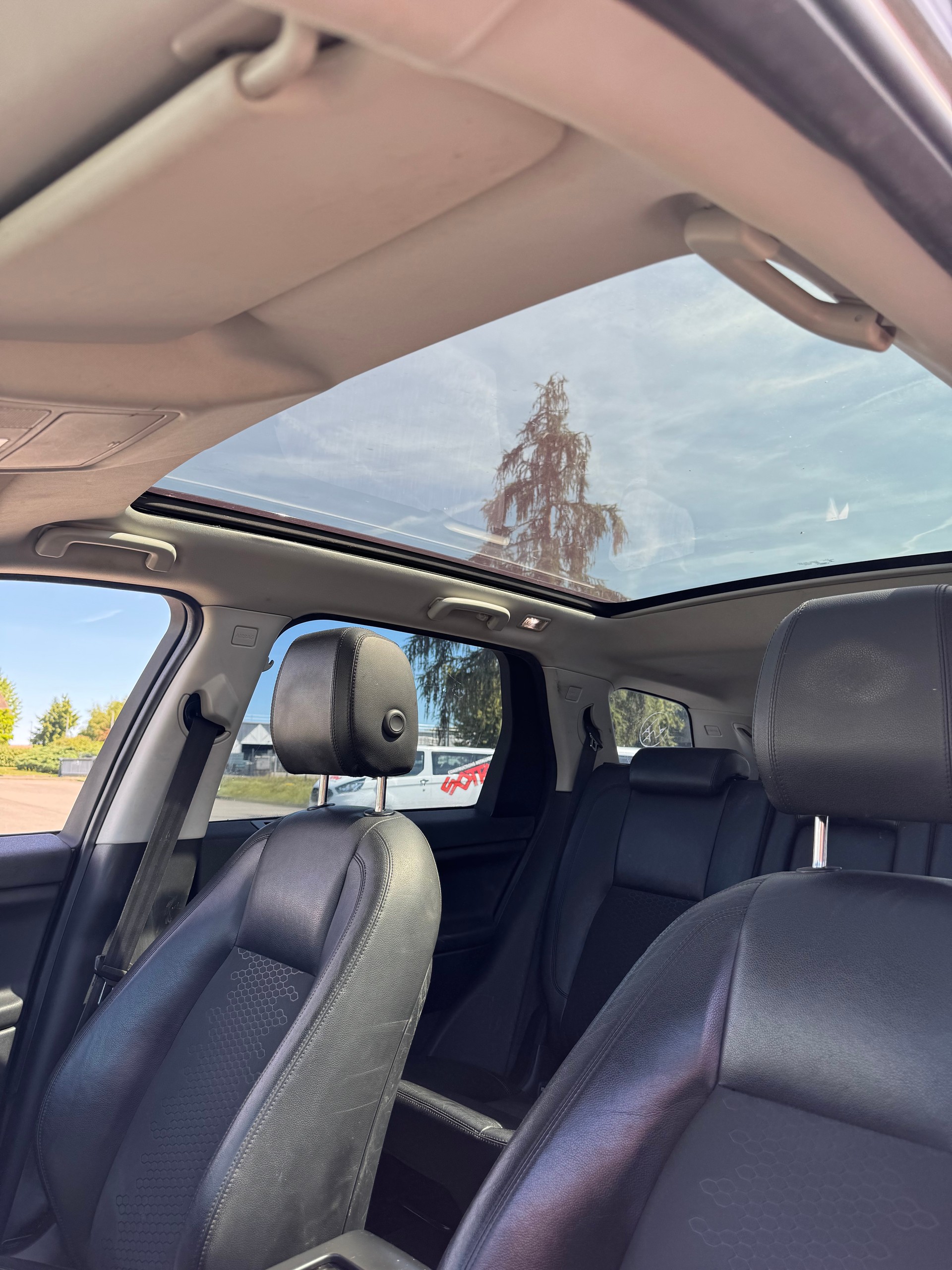 LAND ROVER Discovery Sport 2.0 TD4 Pure AT9-image-8