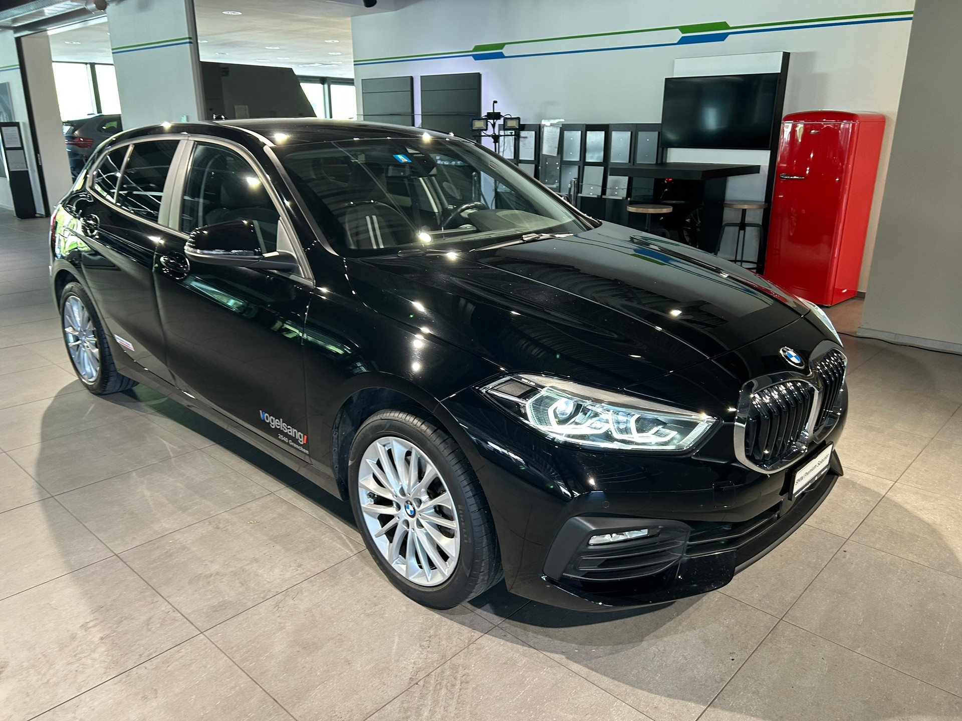 BMW 118i Steptronic-image-1