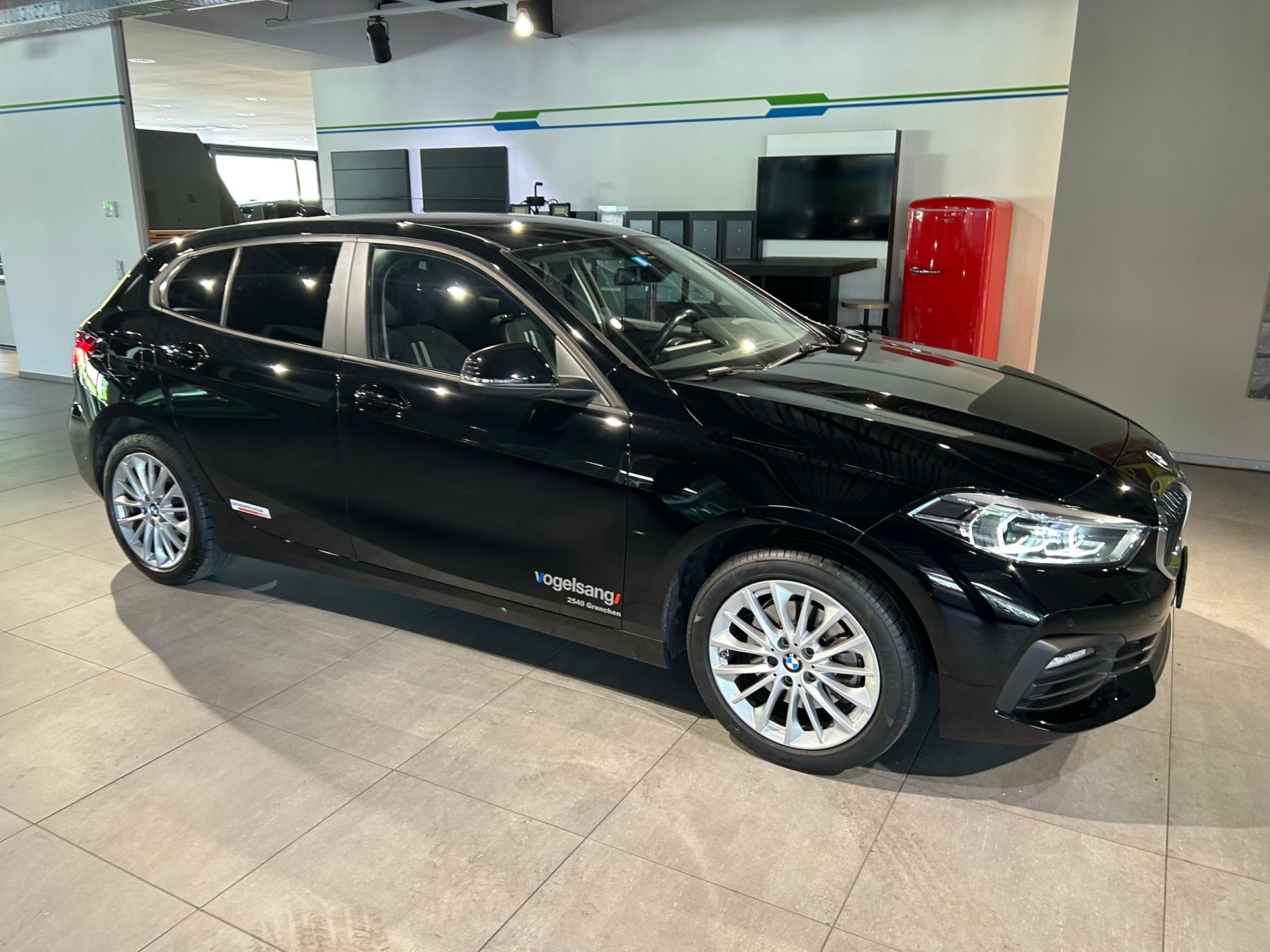 BMW 118i Steptronic-image-0
