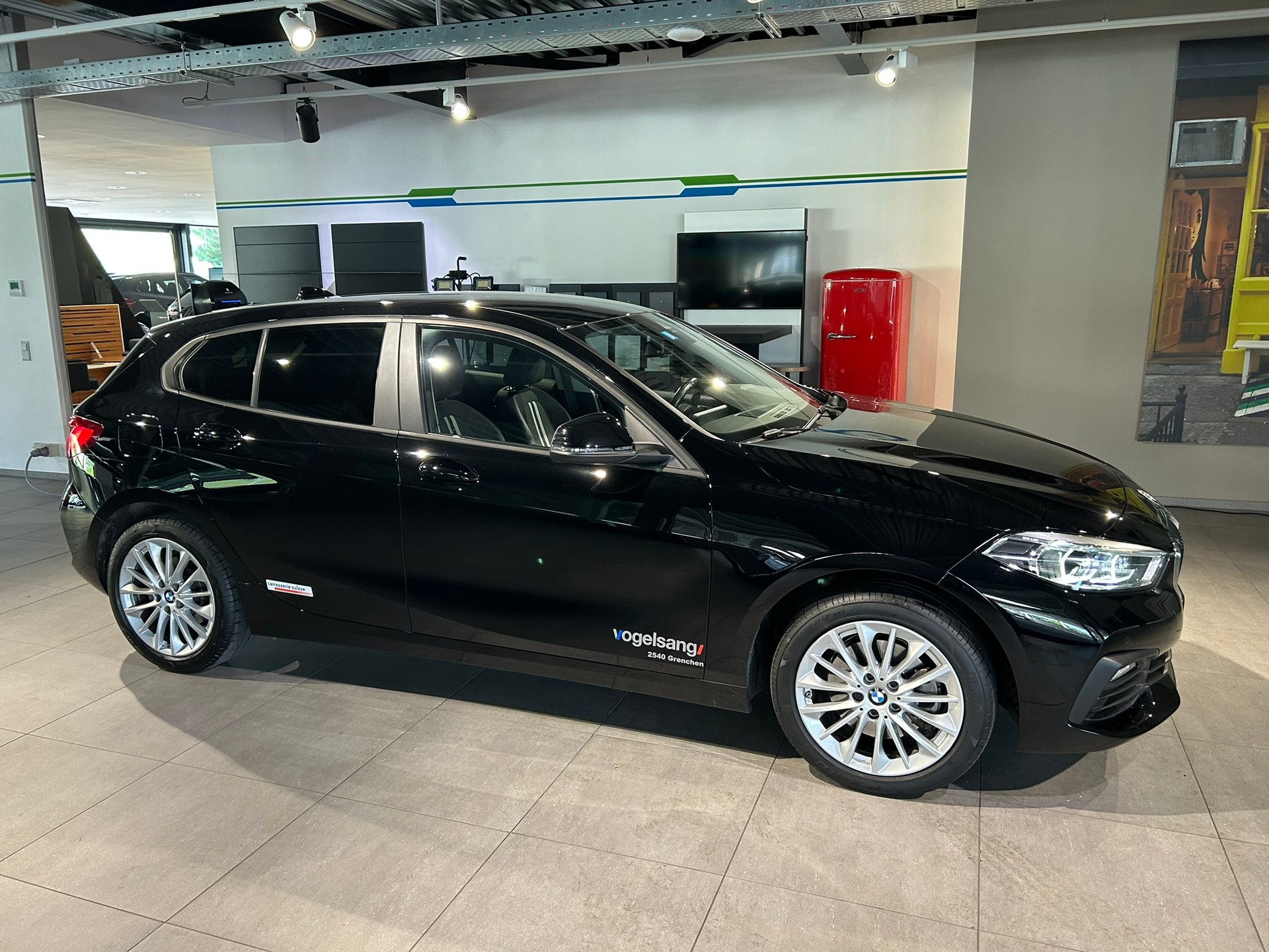 BMW 118i Steptronic-image-4