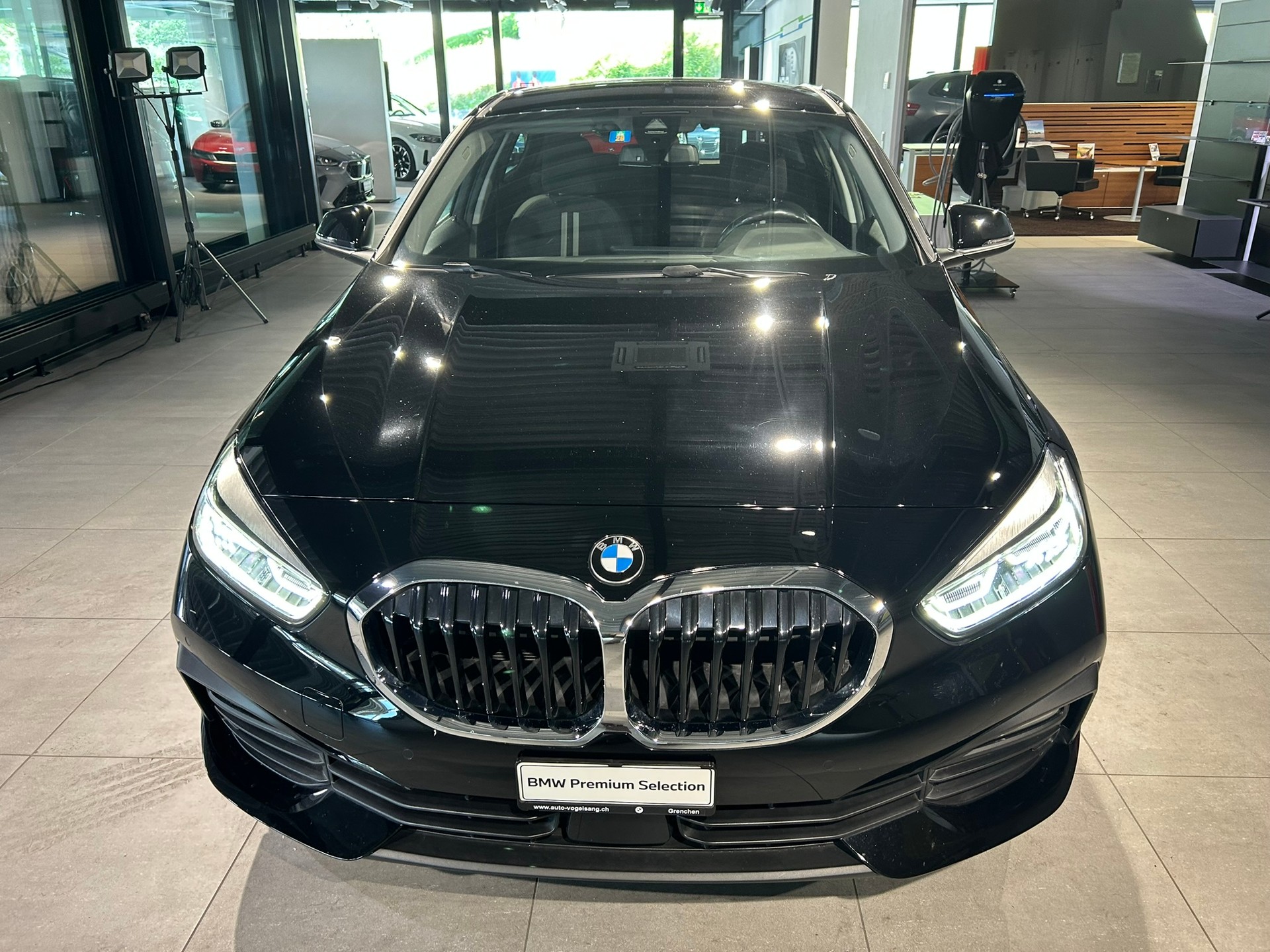 BMW 118i Steptronic-image-5