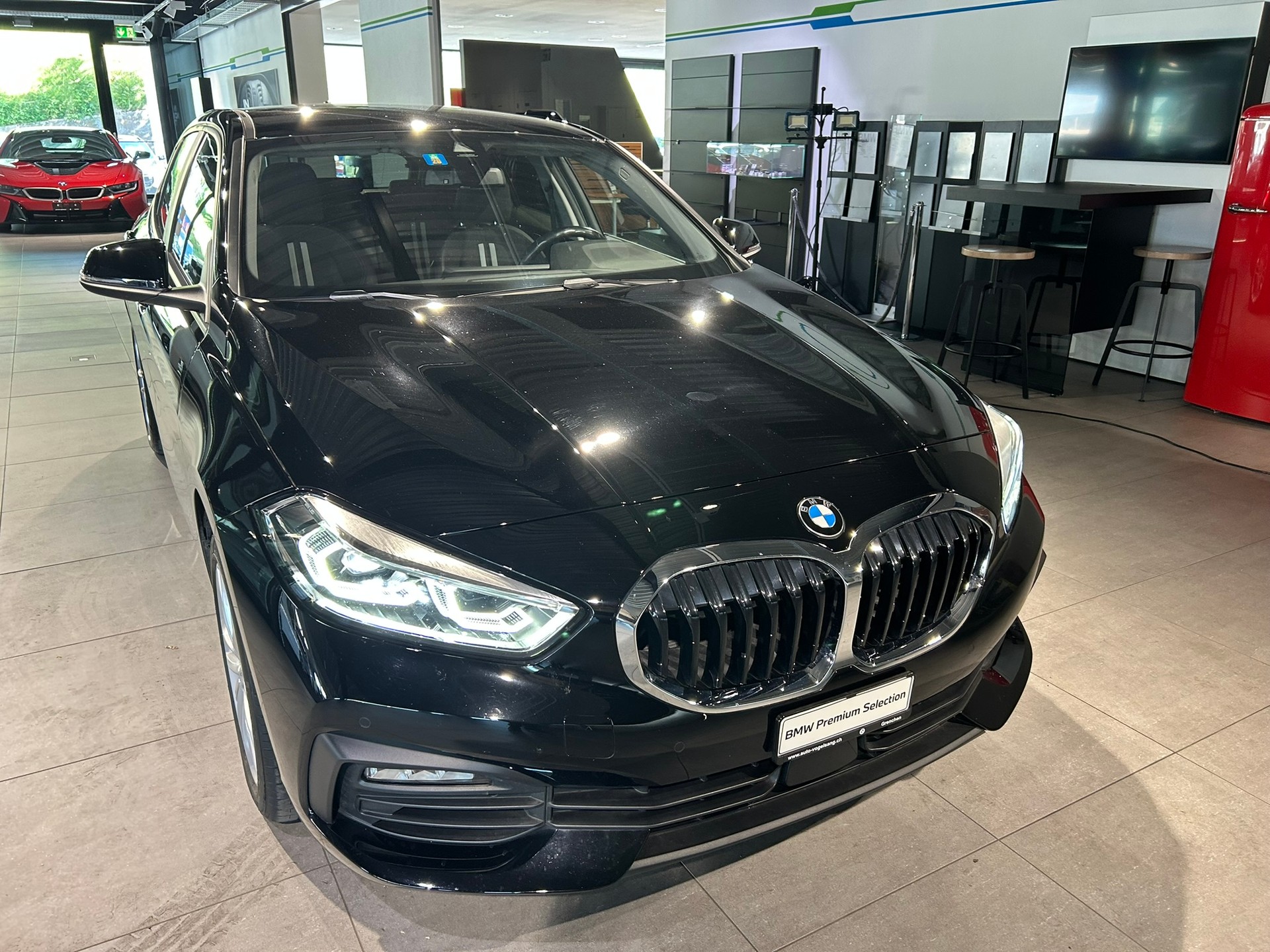 BMW 118i Steptronic-image-2