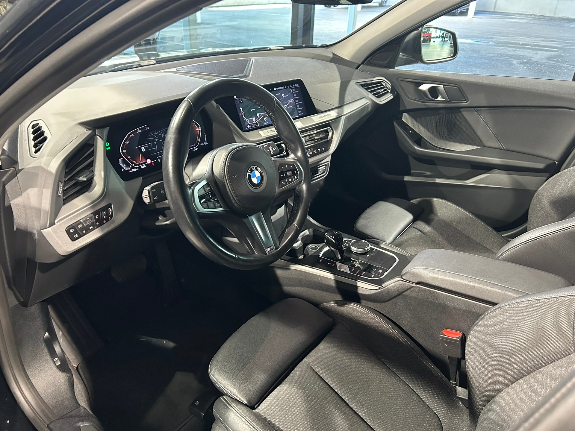 BMW 118i Steptronic-image-28
