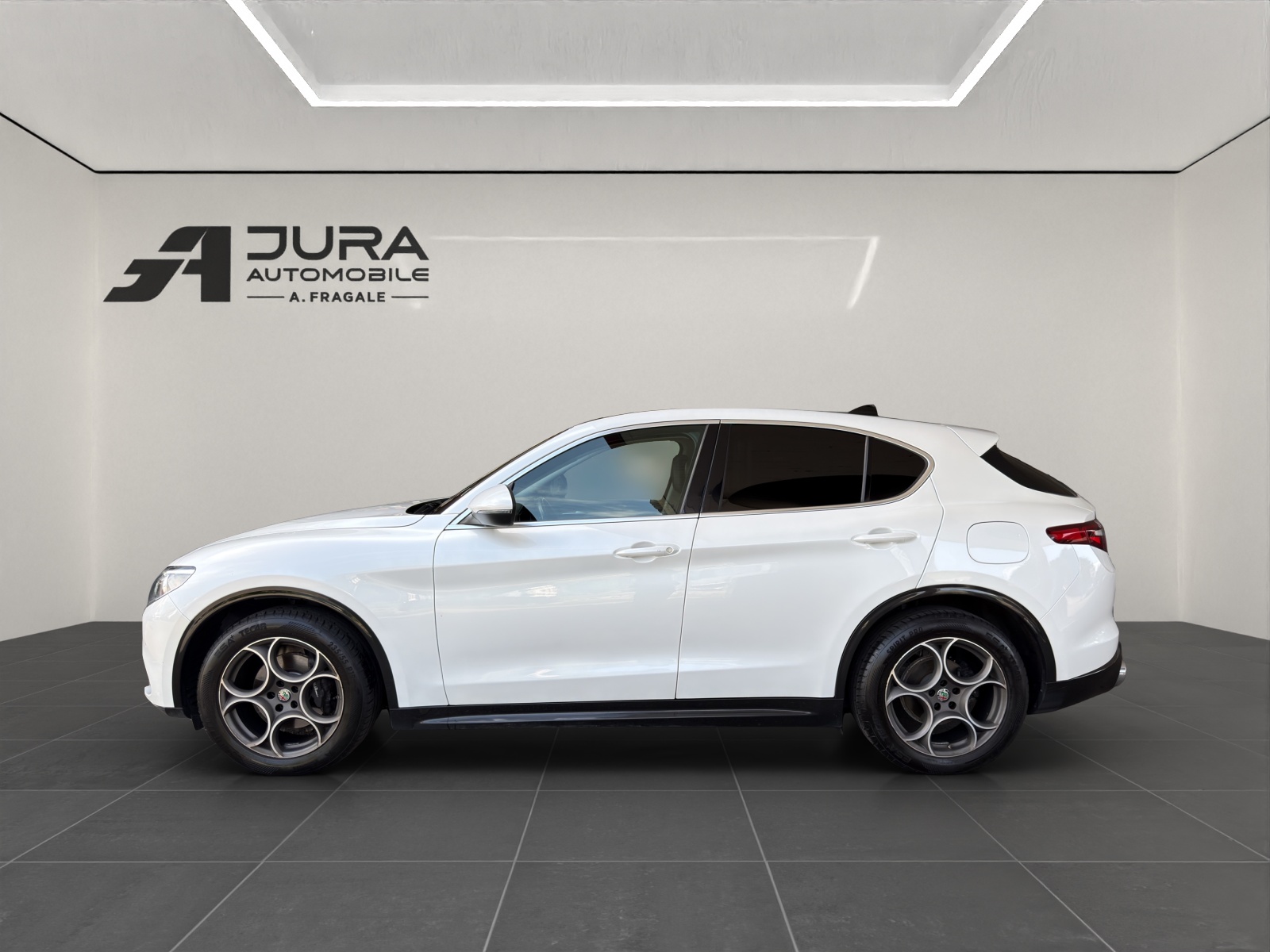 ALFA ROMEO Stelvio 2.2 D Q4 210 Ti-image-3