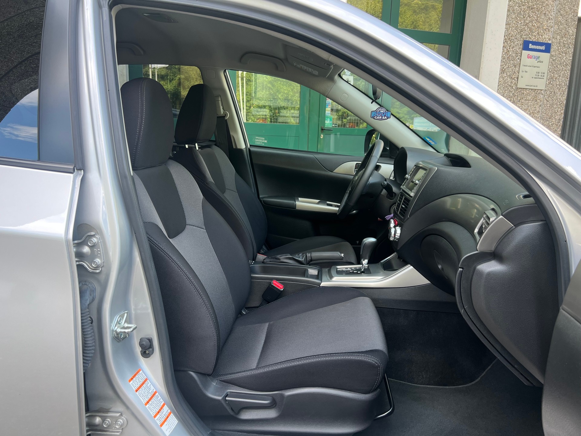 SUBARU Impreza 2.0R Swiss Automatic-image-15