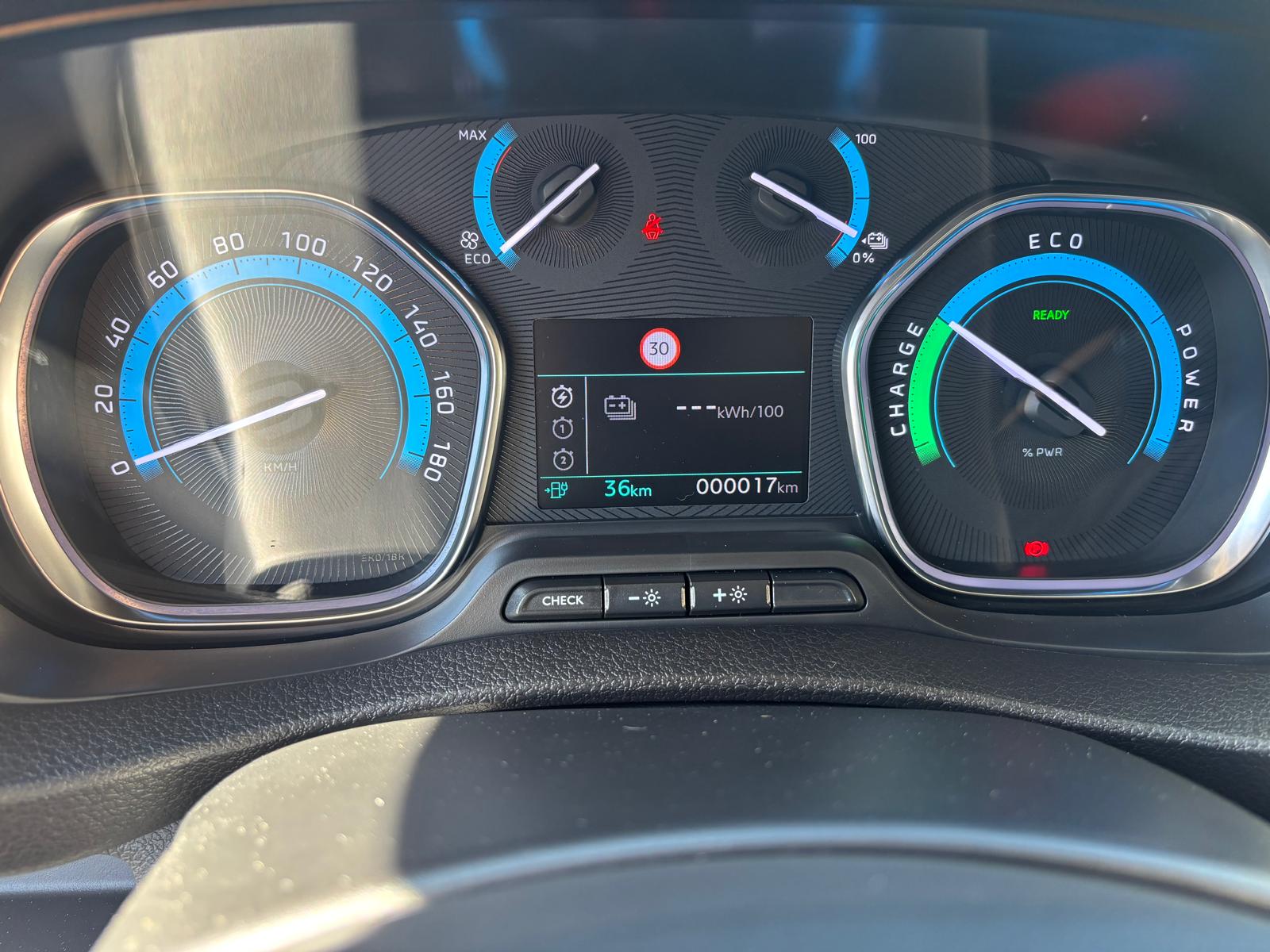 FIAT E-Scudo 50kWh L2 Pro Swiss Plus-image-7