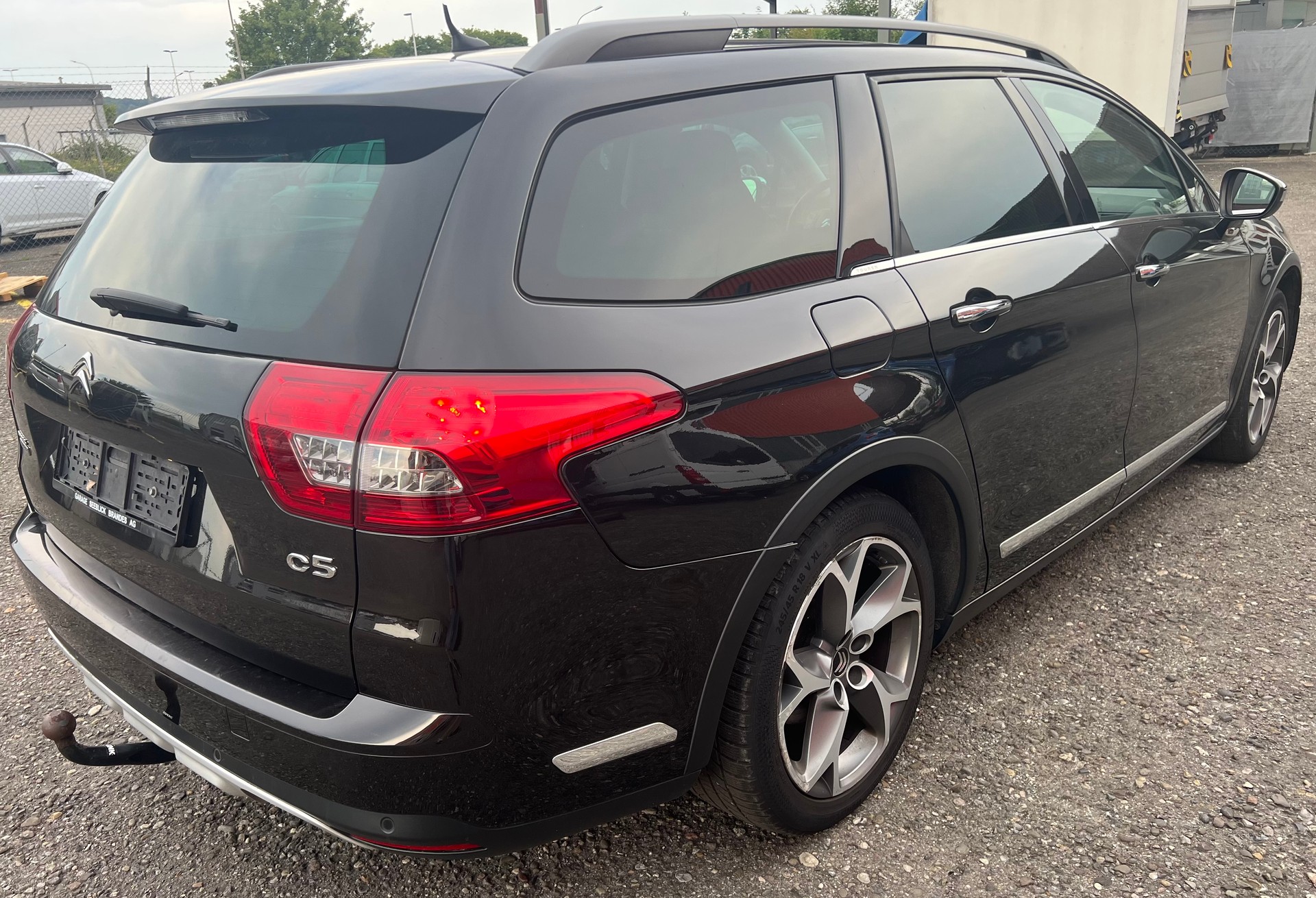 CITROEN C5 Tourer 2.2 HDi CrossTourer Automatic-image-9