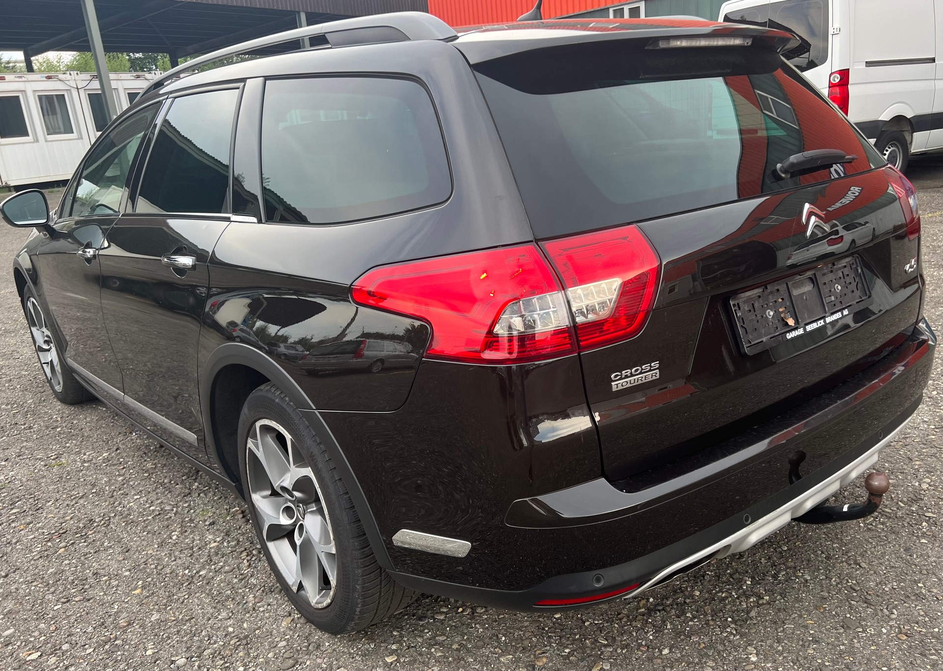 CITROEN C5 Tourer 2.2 HDi CrossTourer Automatic-image-12