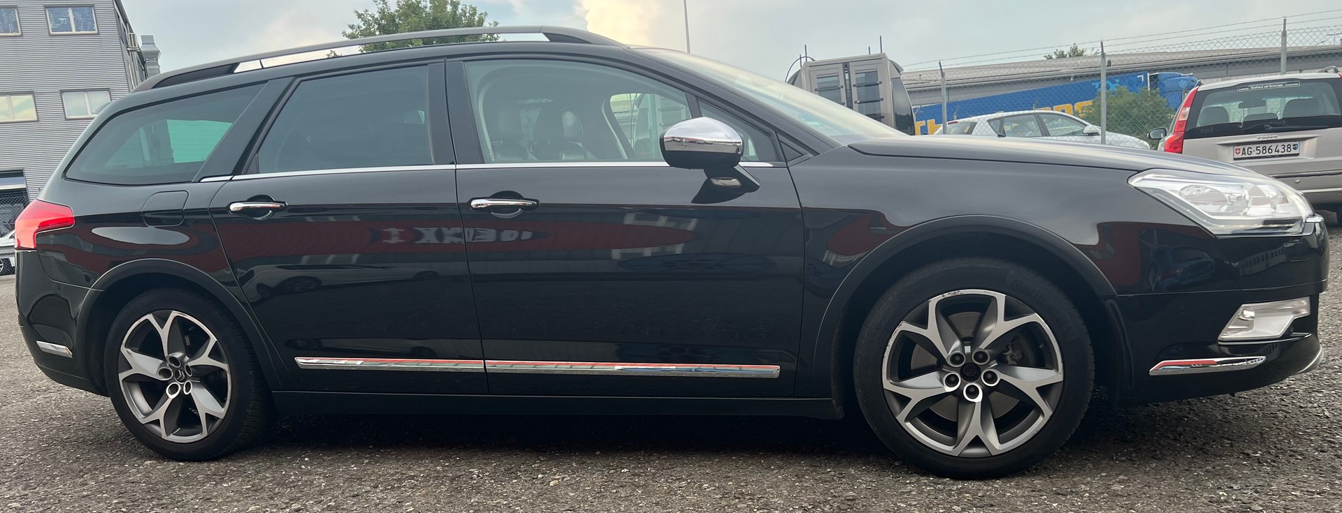 CITROEN C5 Tourer 2.2 HDi CrossTourer Automatic-image-8