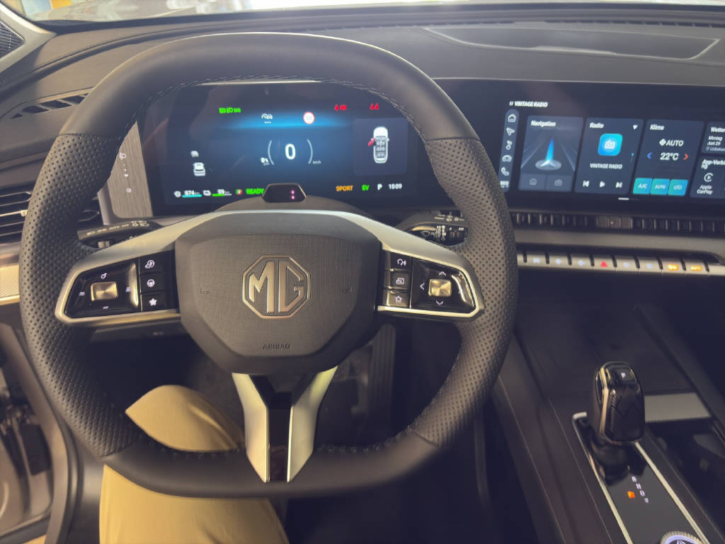 MG S9 1.5 PHEV Premium-image-5