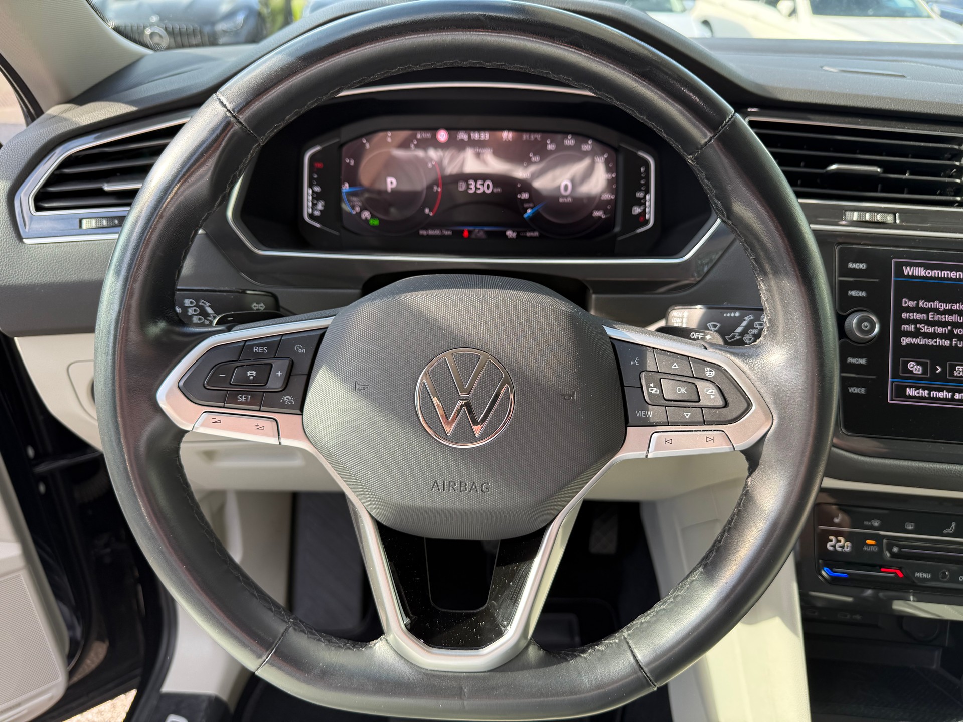 VW Tiguan Allspace 2.0TSI Elegance 4Motion DSG-image-9