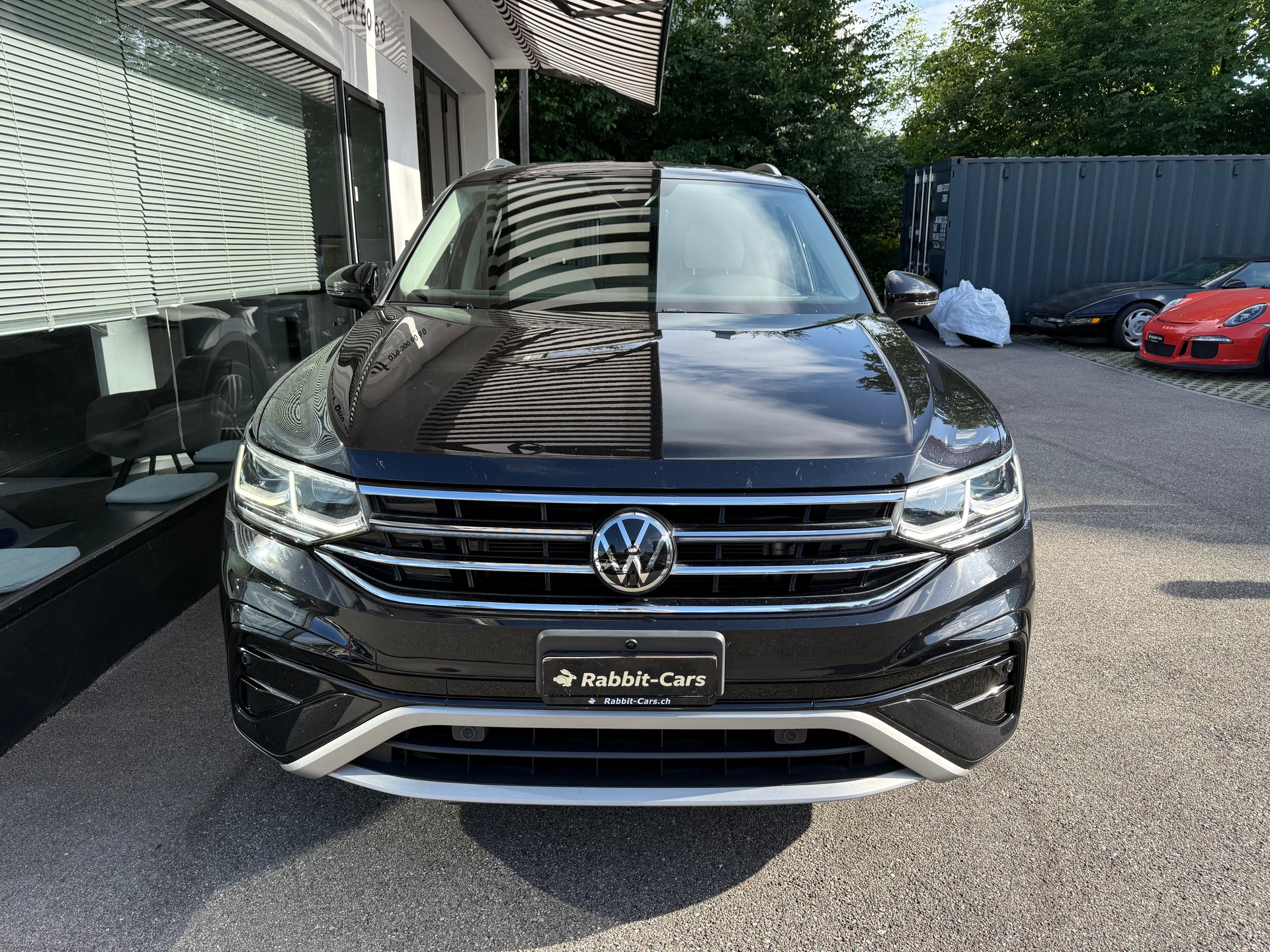 VW Tiguan Allspace 2.0TSI Elegance 4Motion DSG-image-1