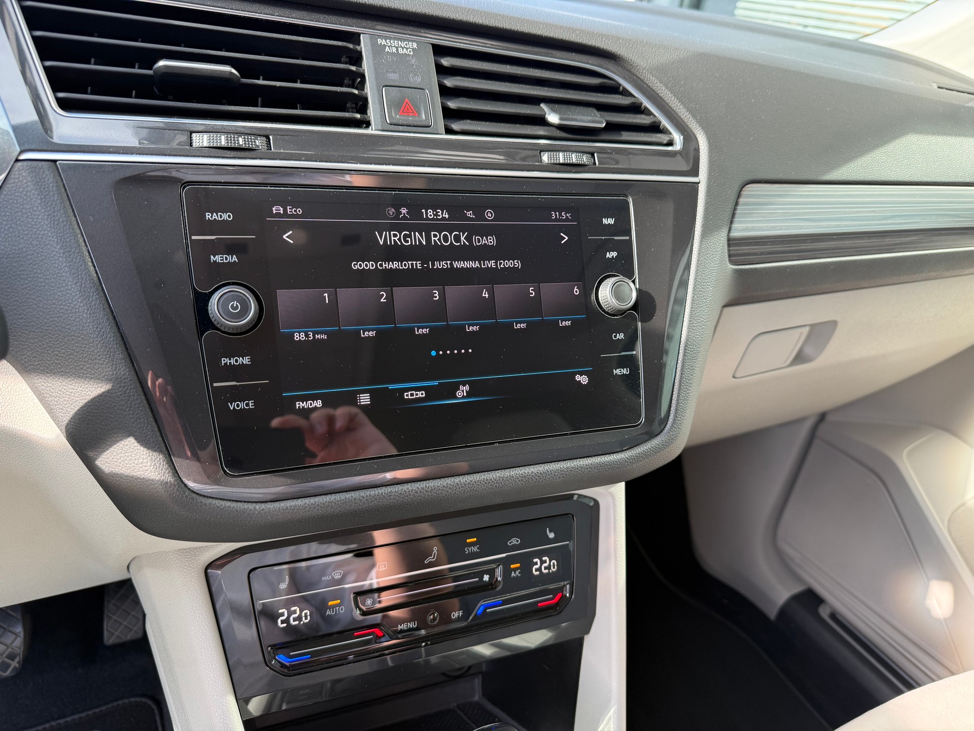 VW Tiguan Allspace 2.0TSI Elegance 4Motion DSG-image-11