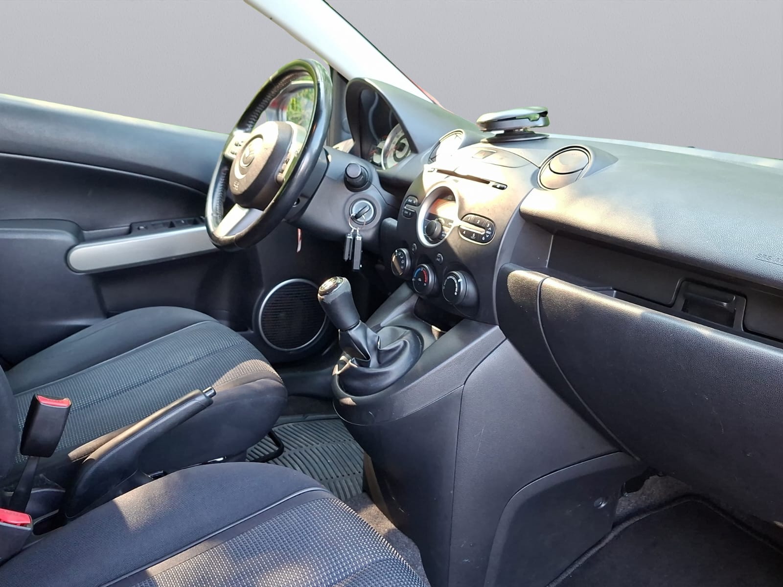 MAZDA 2 1.5i 16V Sport-image-11