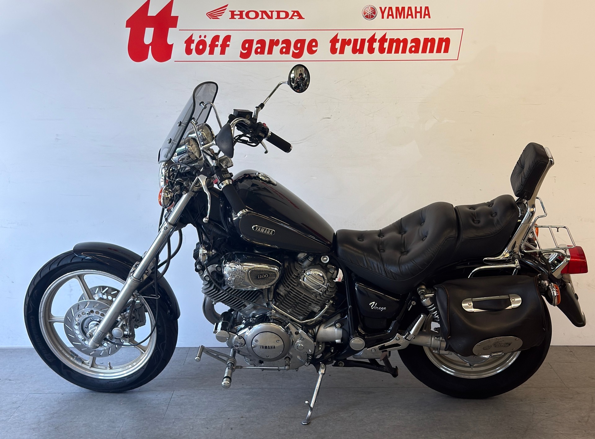 YAMAHA XV 1100 Virago-showroom-element-1