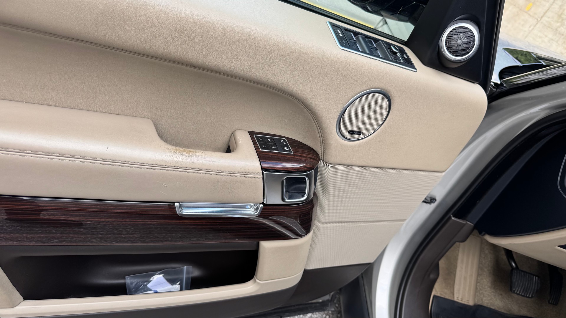 LAND ROVER Range Rover 3.0 TDV6 HSE Automatic-image-16