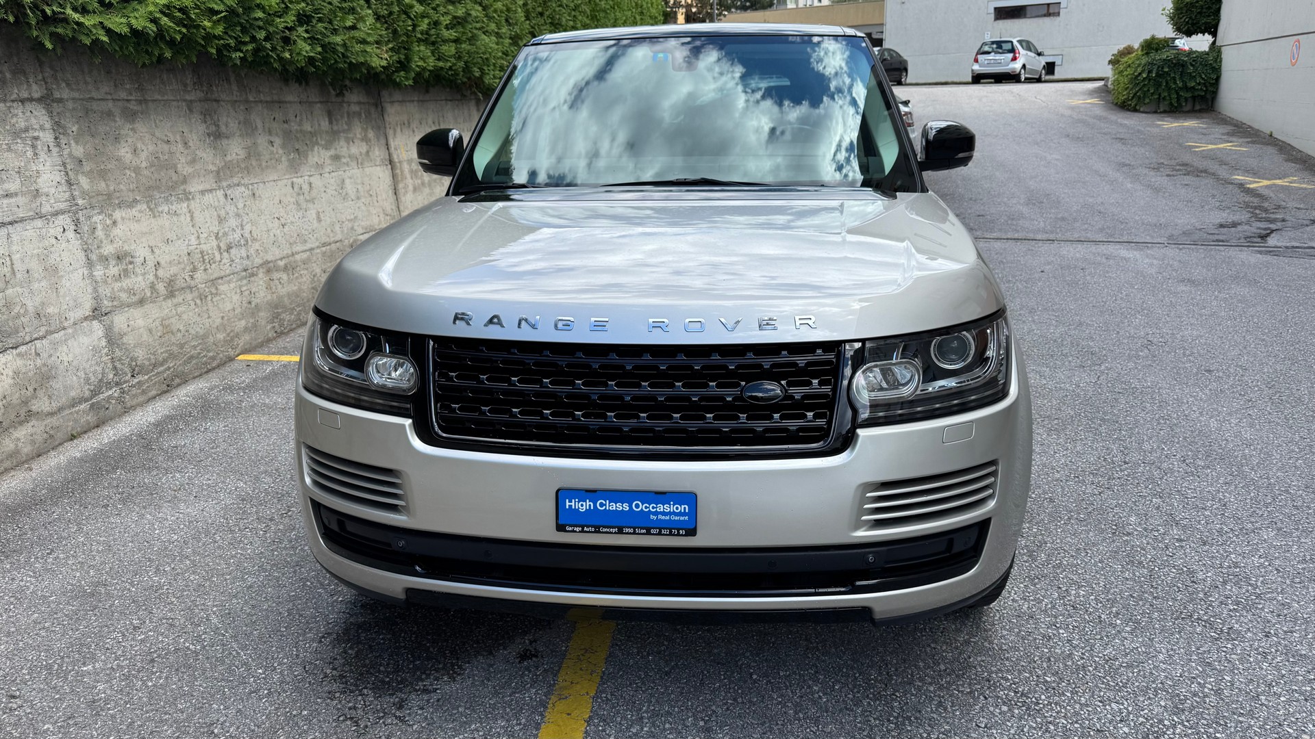 LAND ROVER Range Rover 3.0 TDV6 HSE Automatic-image-2