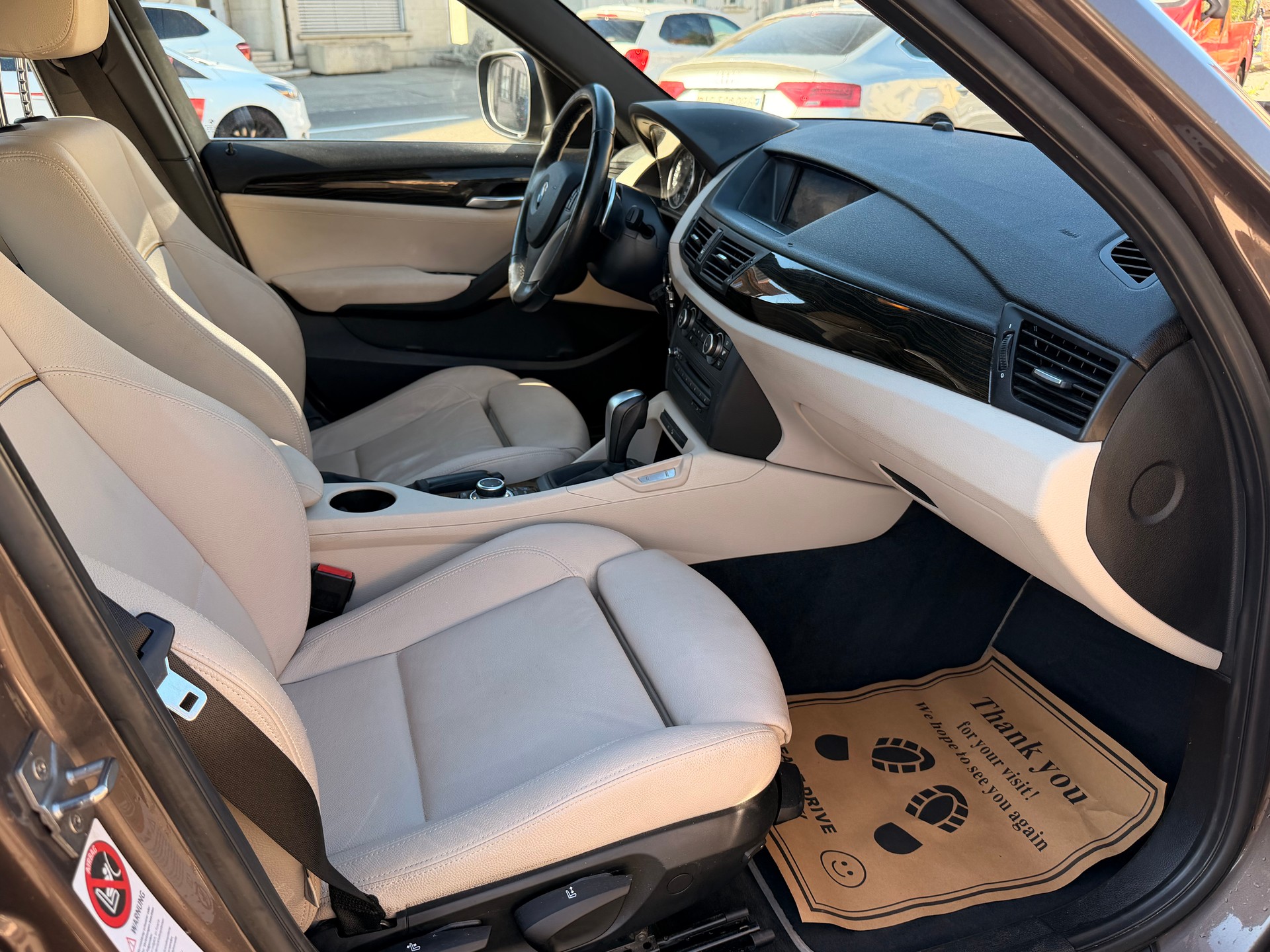 BMW X1 xDrive 23d Steptronic-image-17