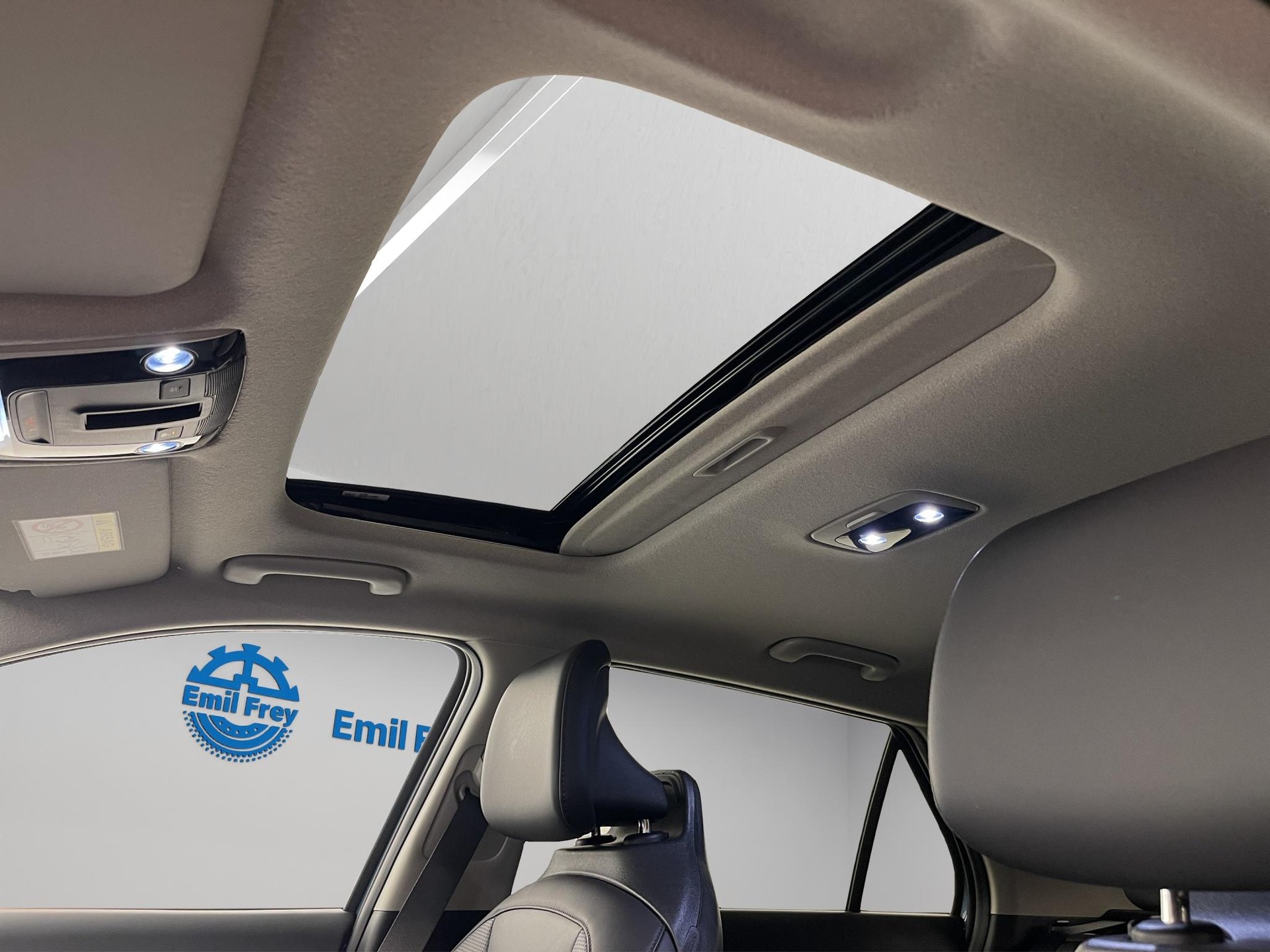 KIA Niro 1.6 GDi Plug-in Hybrid Style-image-5