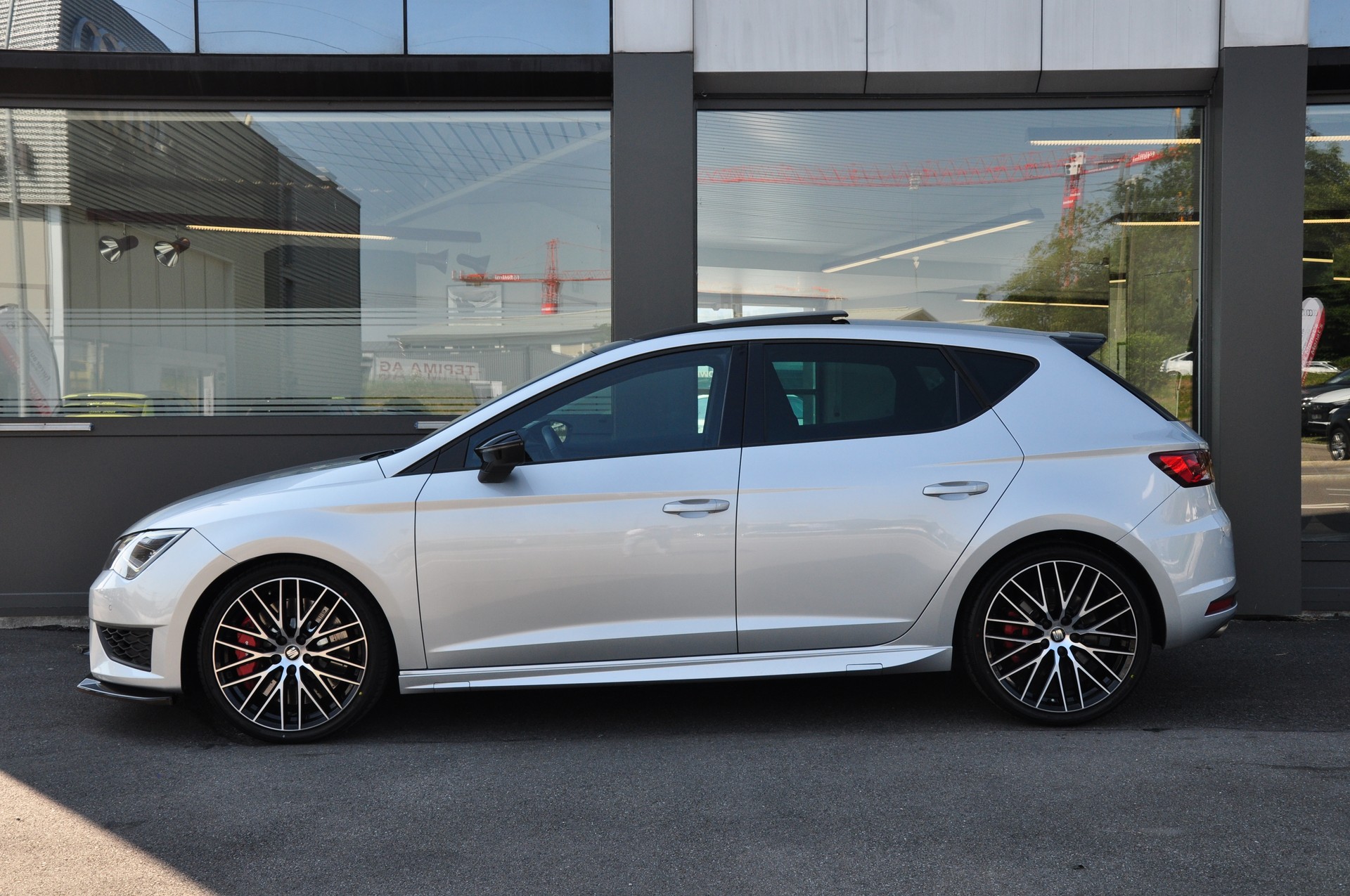 SEAT Leon 2.0 TSI Cupra 290 DSG-image-3