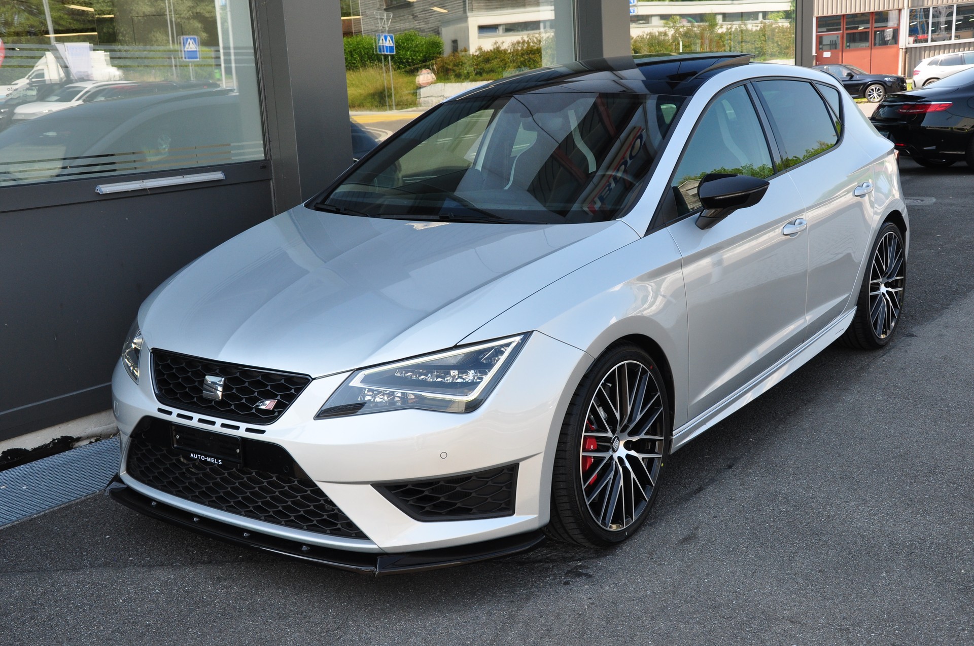SEAT Leon 2.0 TSI Cupra 290 DSG-image-2