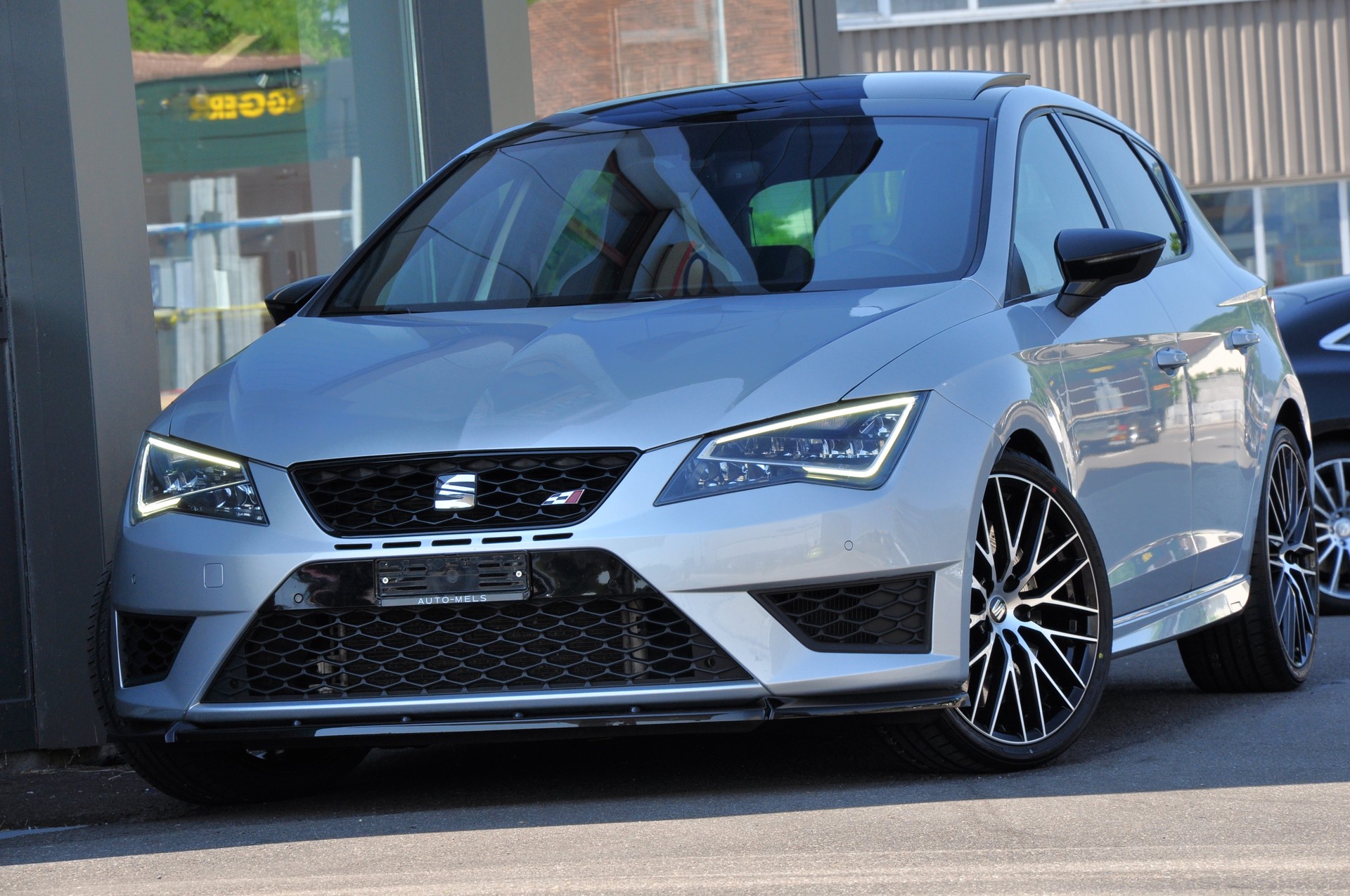 SEAT Leon 2.0 TSI Cupra 290 DSG-image-0