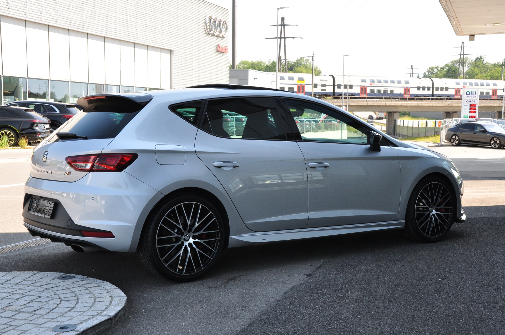 SEAT Leon 2.0 TSI Cupra 290 DSG-image-6