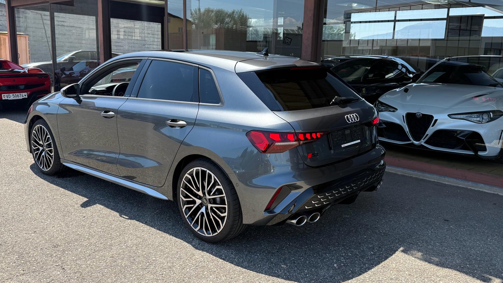 AUDI S3 Sportback 2.0 TFSI quattro S-tronic-image-3