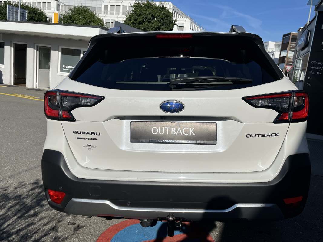 SUBARU Outback 2.5i Luxury-image-3