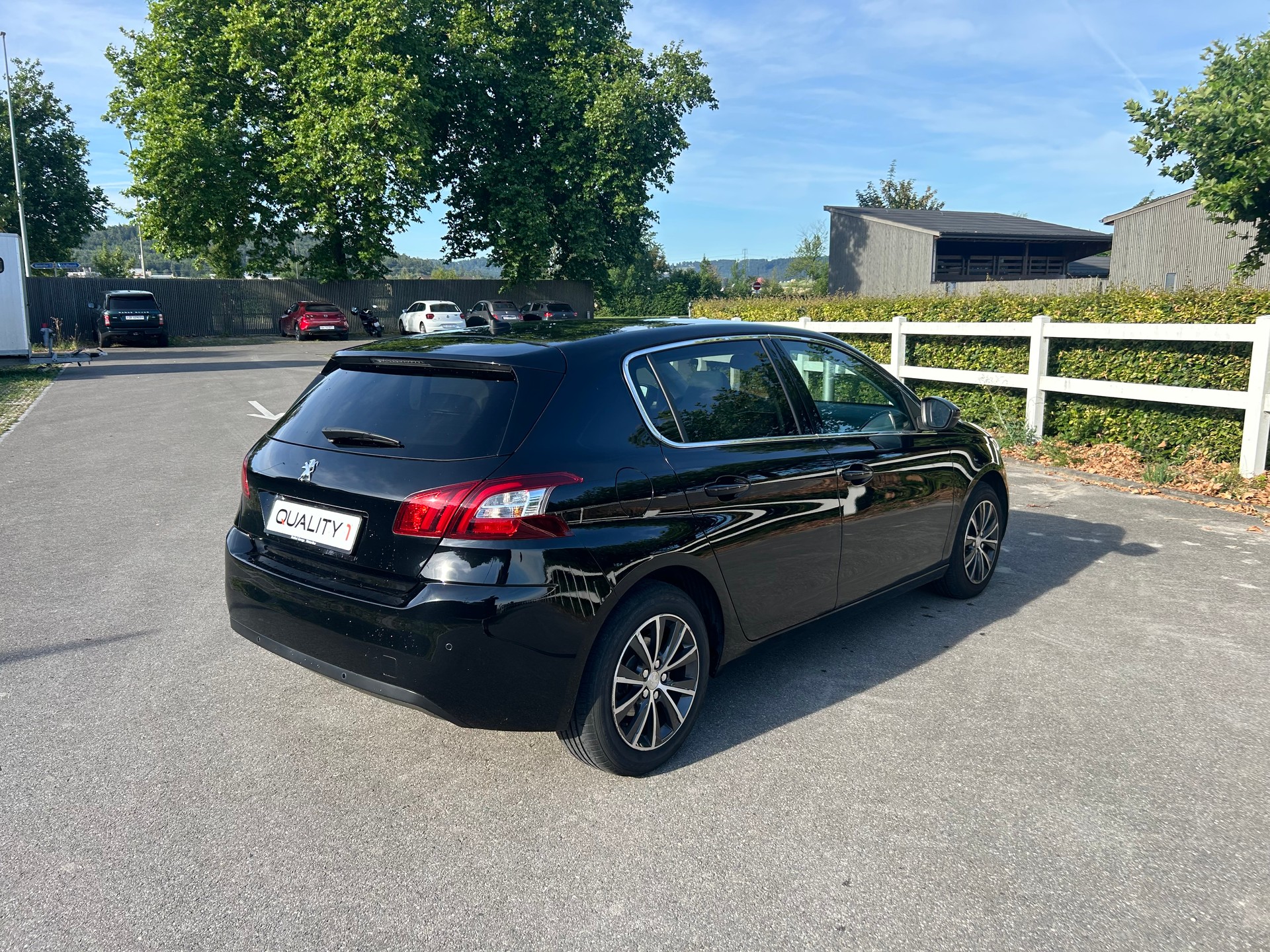 PEUGEOT 308 1.2 THP Allure-image-4
